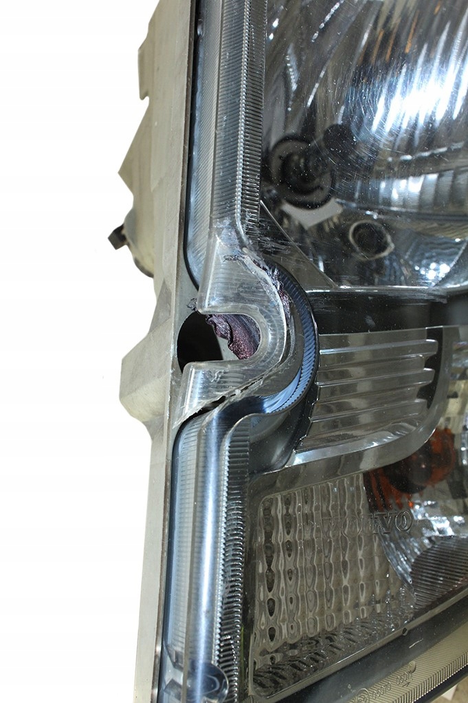 LAMPA REFLEKTOR LEWY VALEO 20818763 Car type Trucks