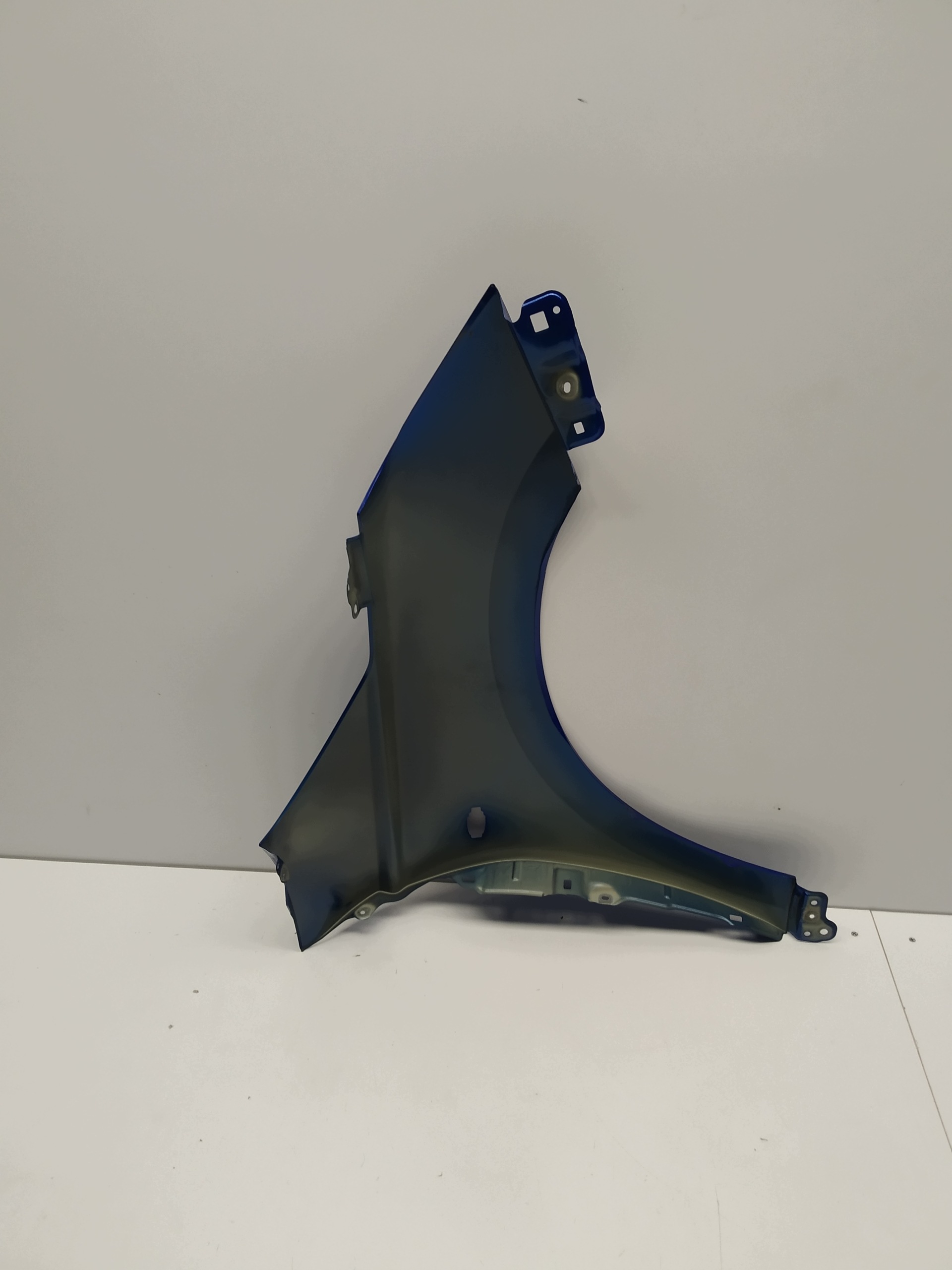2024r + Suzuki Swift Mk9 IX fender front left z otworem for indicator