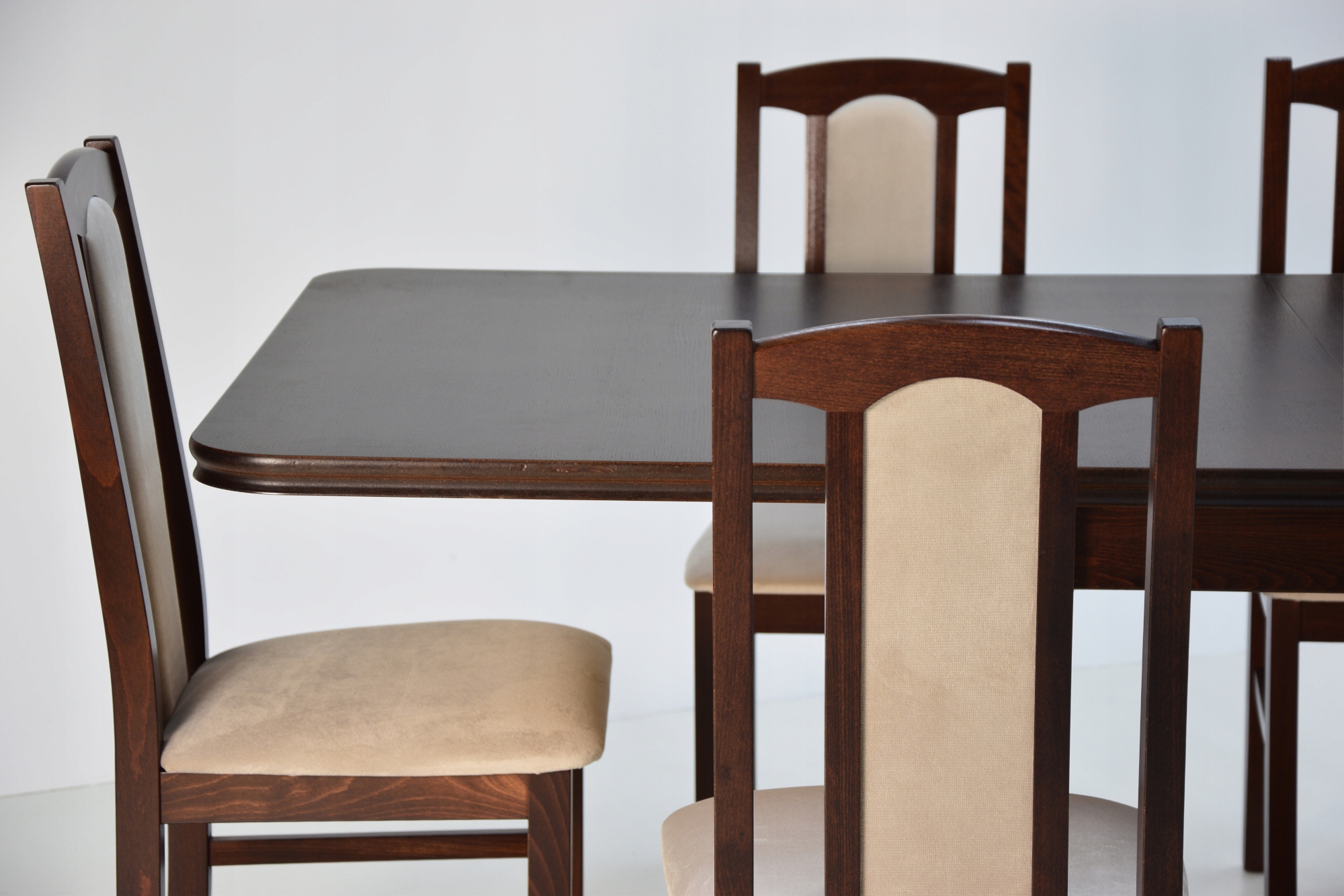 8x krzesło drewniane + stół rozkładany do 300 cm Liczba elementów w zestawie 9