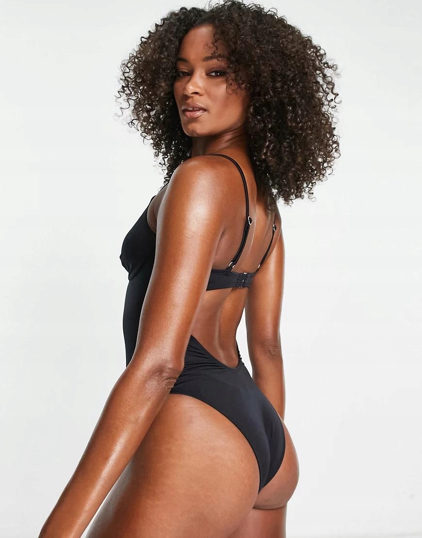 Free Society czarny jednoczęściowy STRÓJ KĄPIELOWY WYCIĘCIE NJ1 zkd S Rozmiar S