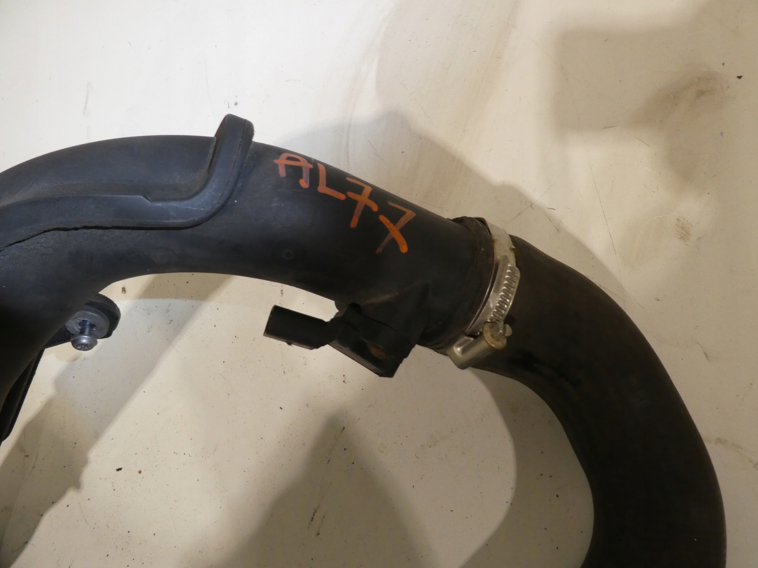 AUDI VW SEAT SKODA pipe air 1K0145770AE