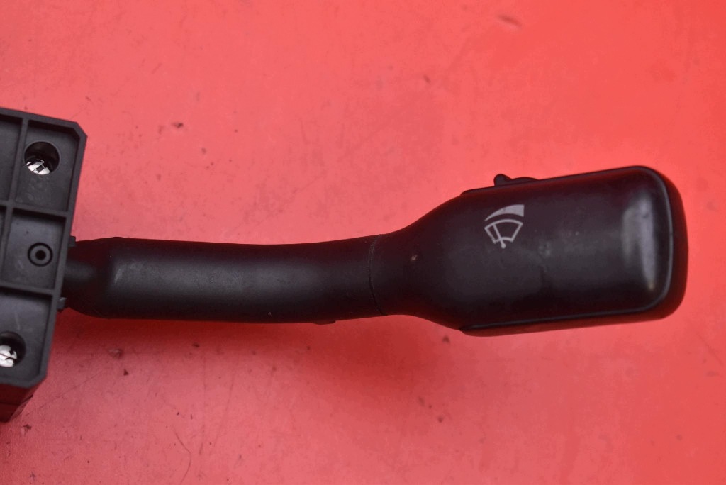 commande levier commodo sous volant PAJAK 4D0953513D AUDI A4 B5 berline 94-99