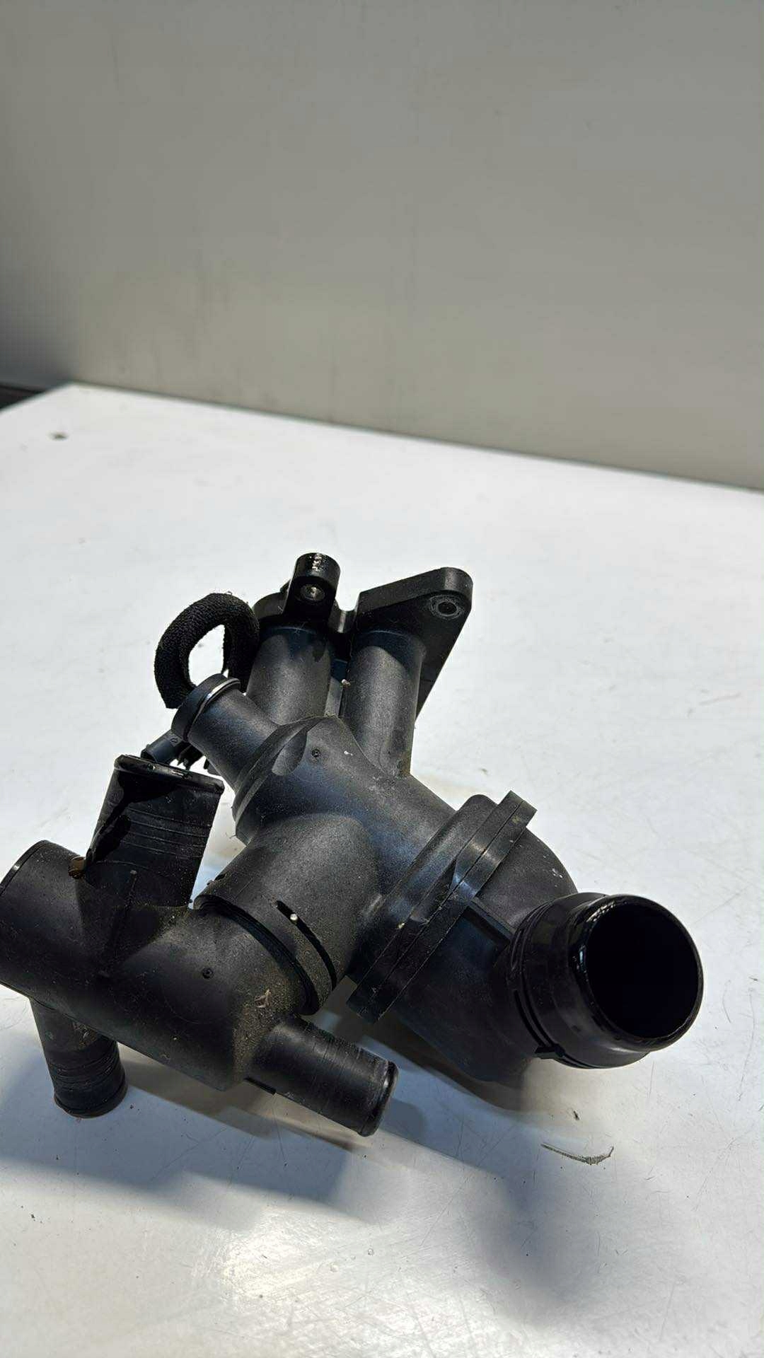 csomag TERMOSTATU LAND ROVER JAGUAR G4D3-3575-BD