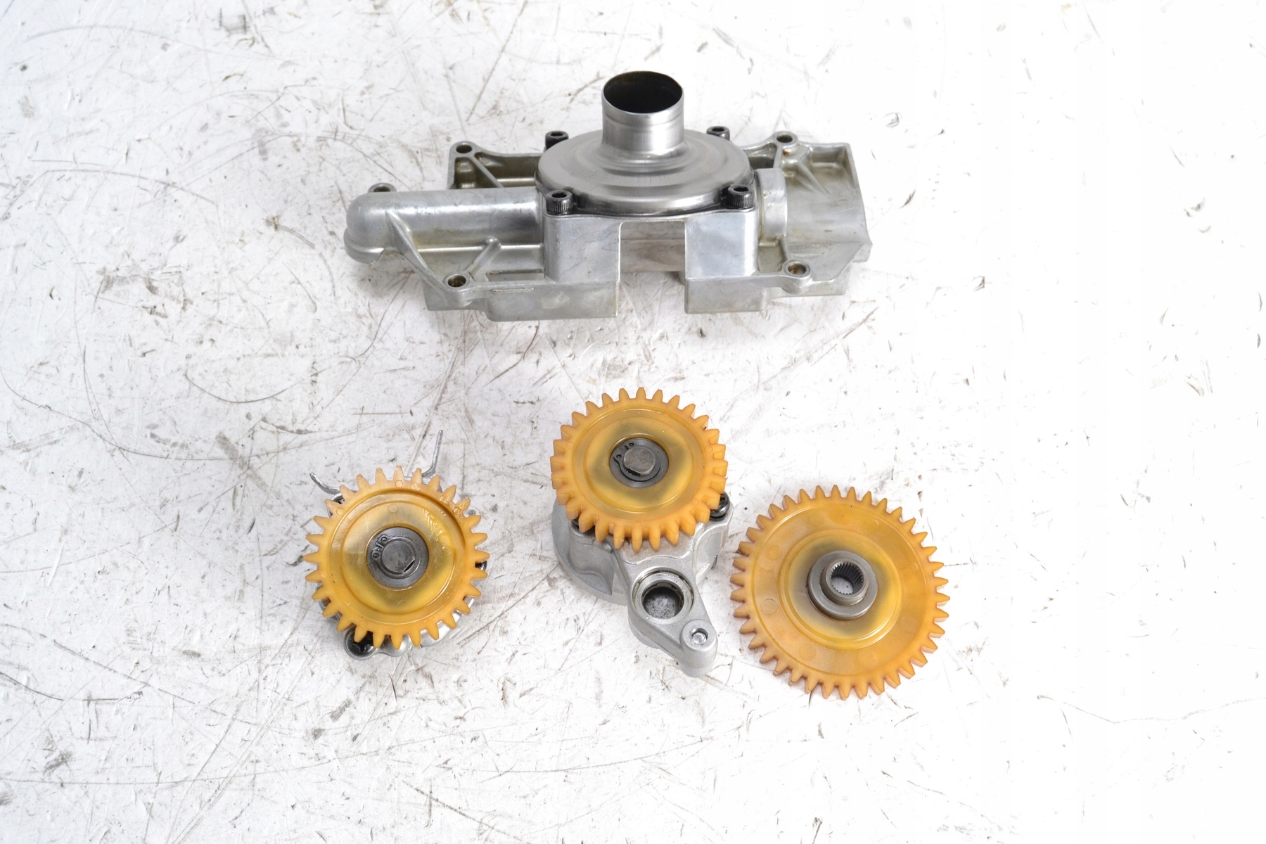 Pompa oleju YAMAHA TDM 900