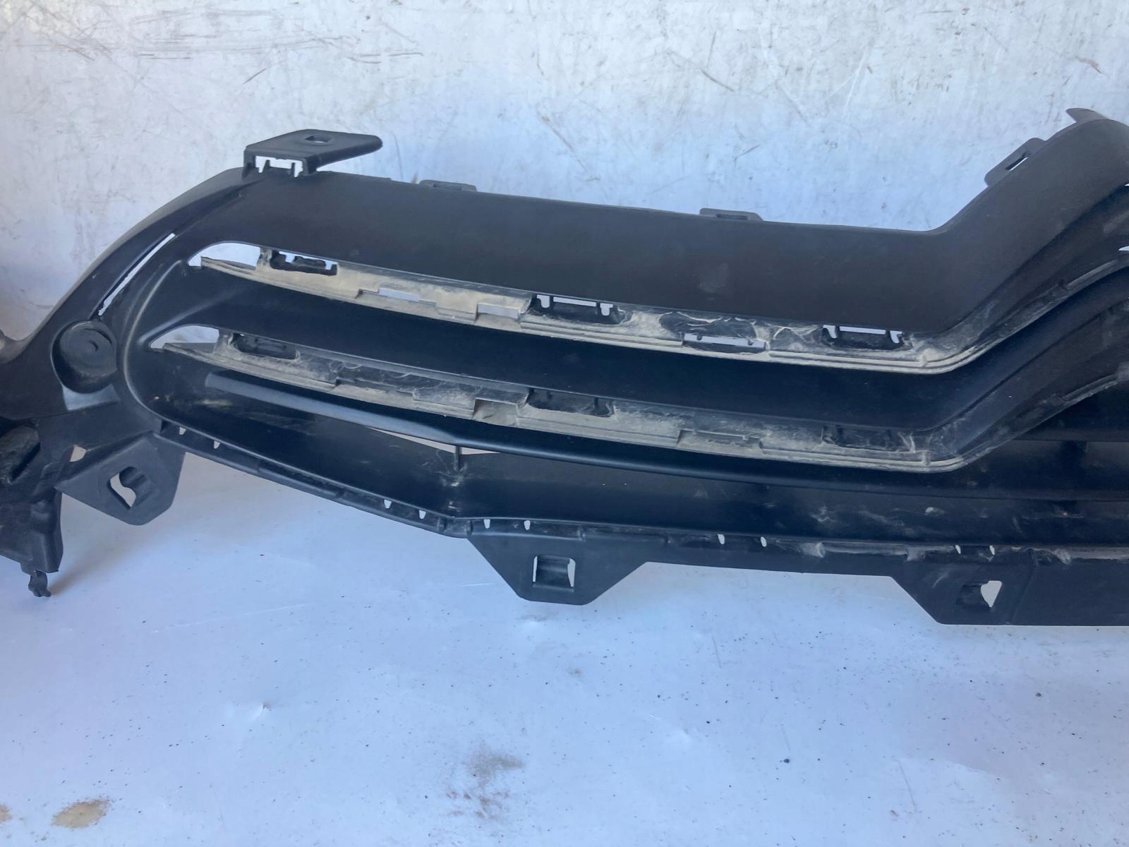 Grill Grill CITROEN C4 II B7 9687946280