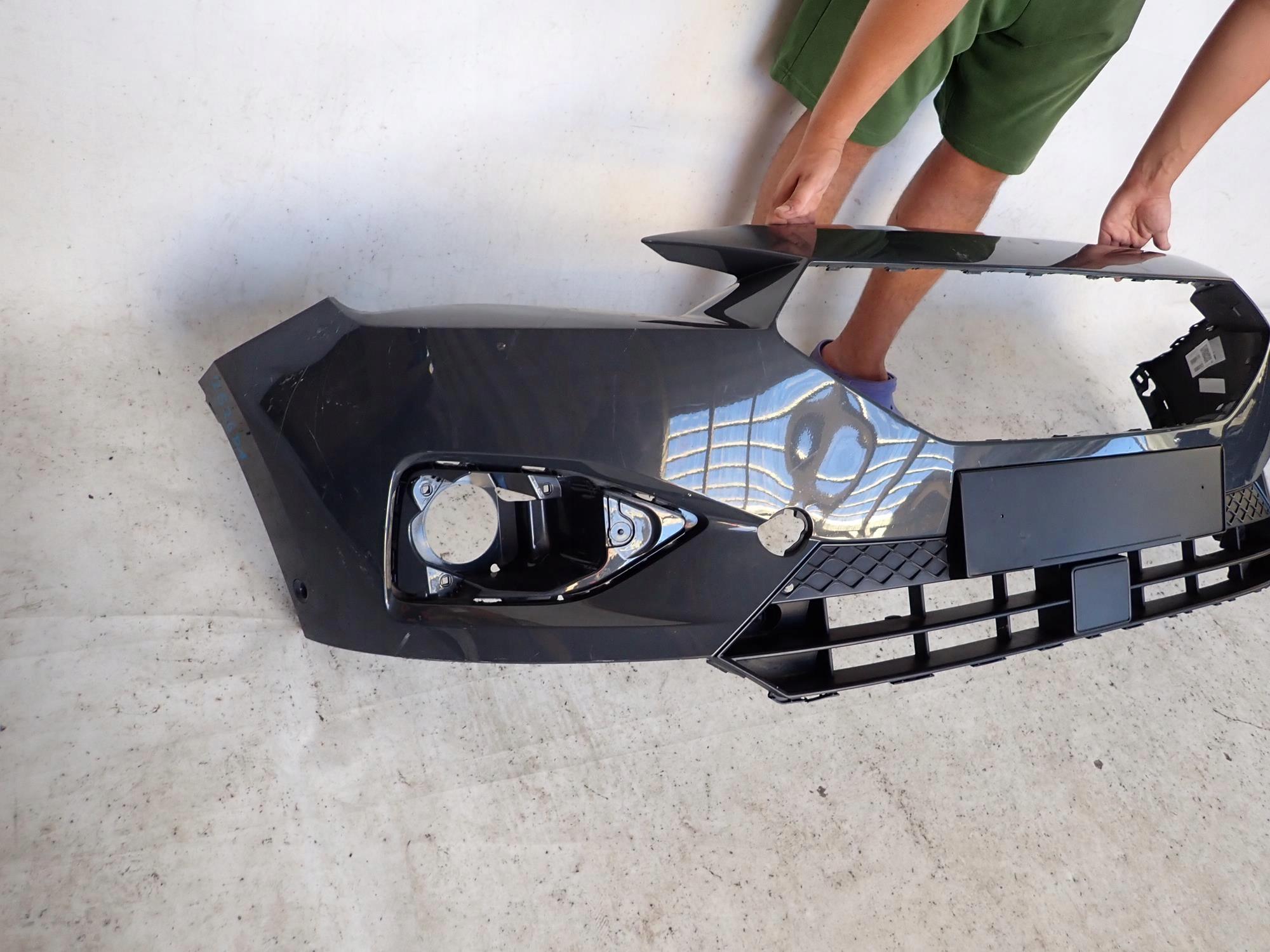 SEAT TARRACO 18-24 bumper front front PDC