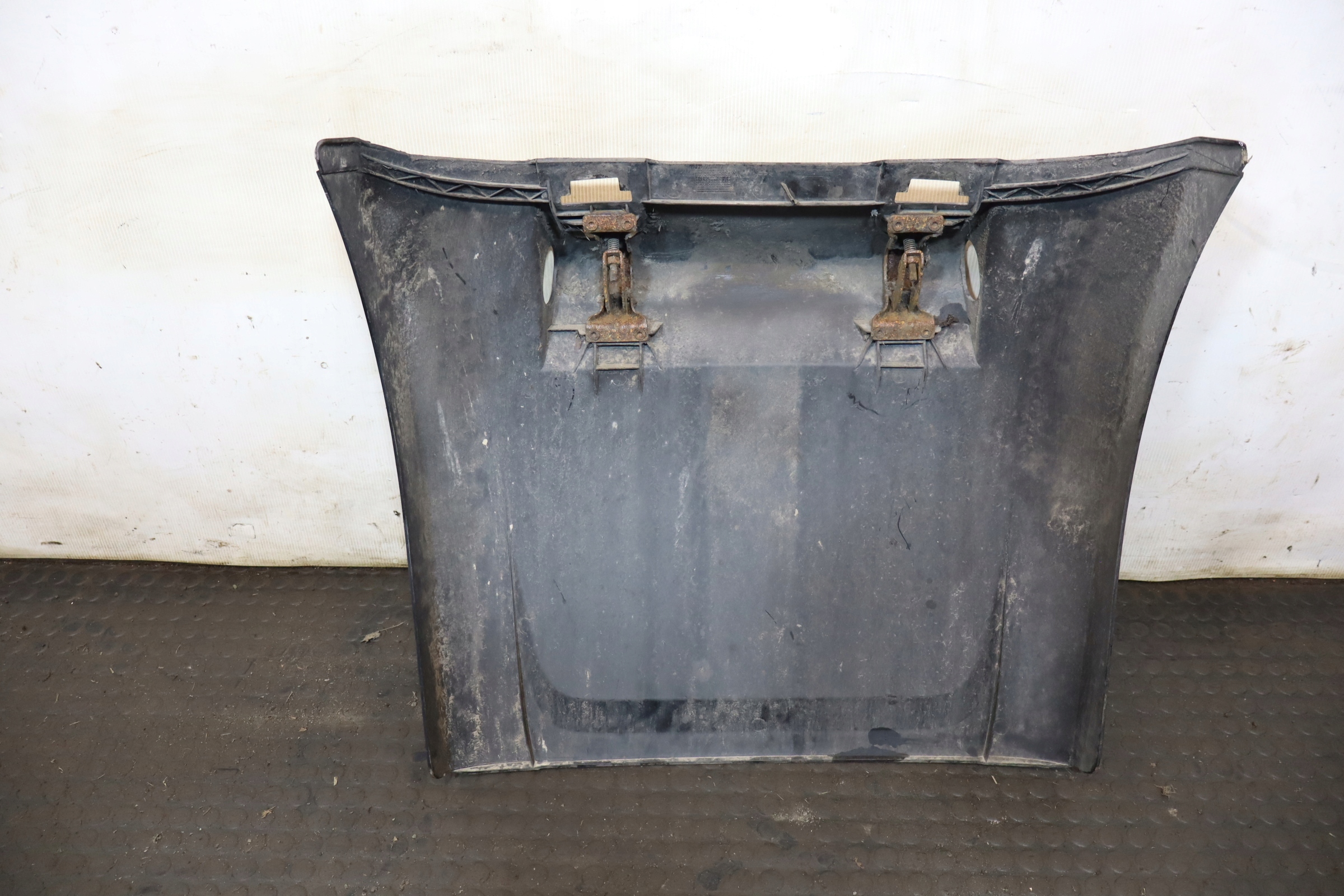 CHLAPACZ NADKOLA LEWY TYŁ DAF XF 106 LIFT 480 FT Stan opakowania zastępcze