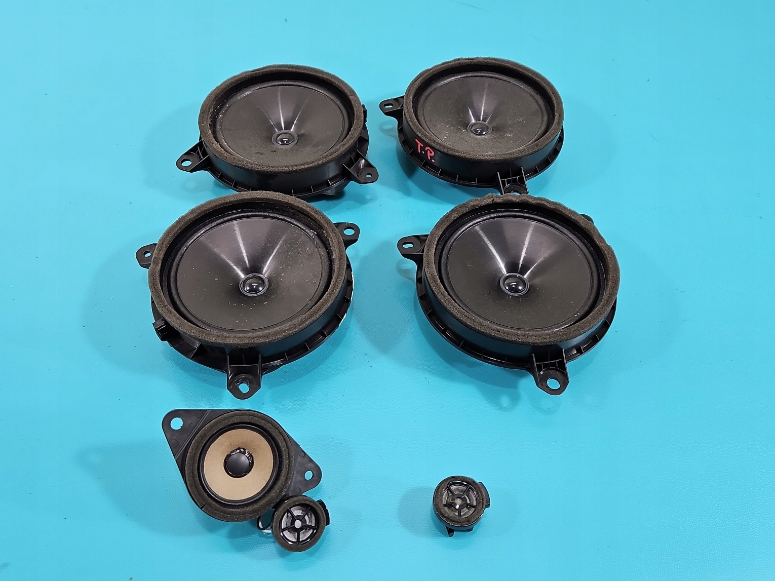 GŁOŚNIKI KOMPLET 4SZT TOYOTA COROLLA E21 19- 86160-1A210