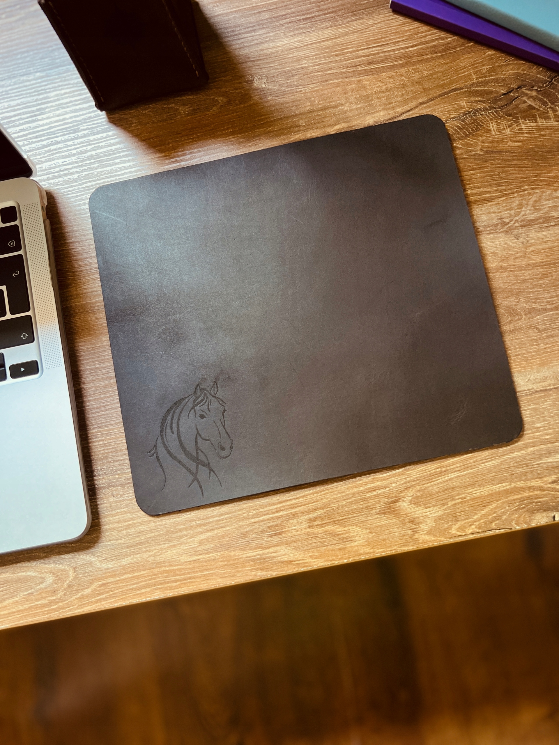 Podložky pod myš s vlastním potiskem z kůže