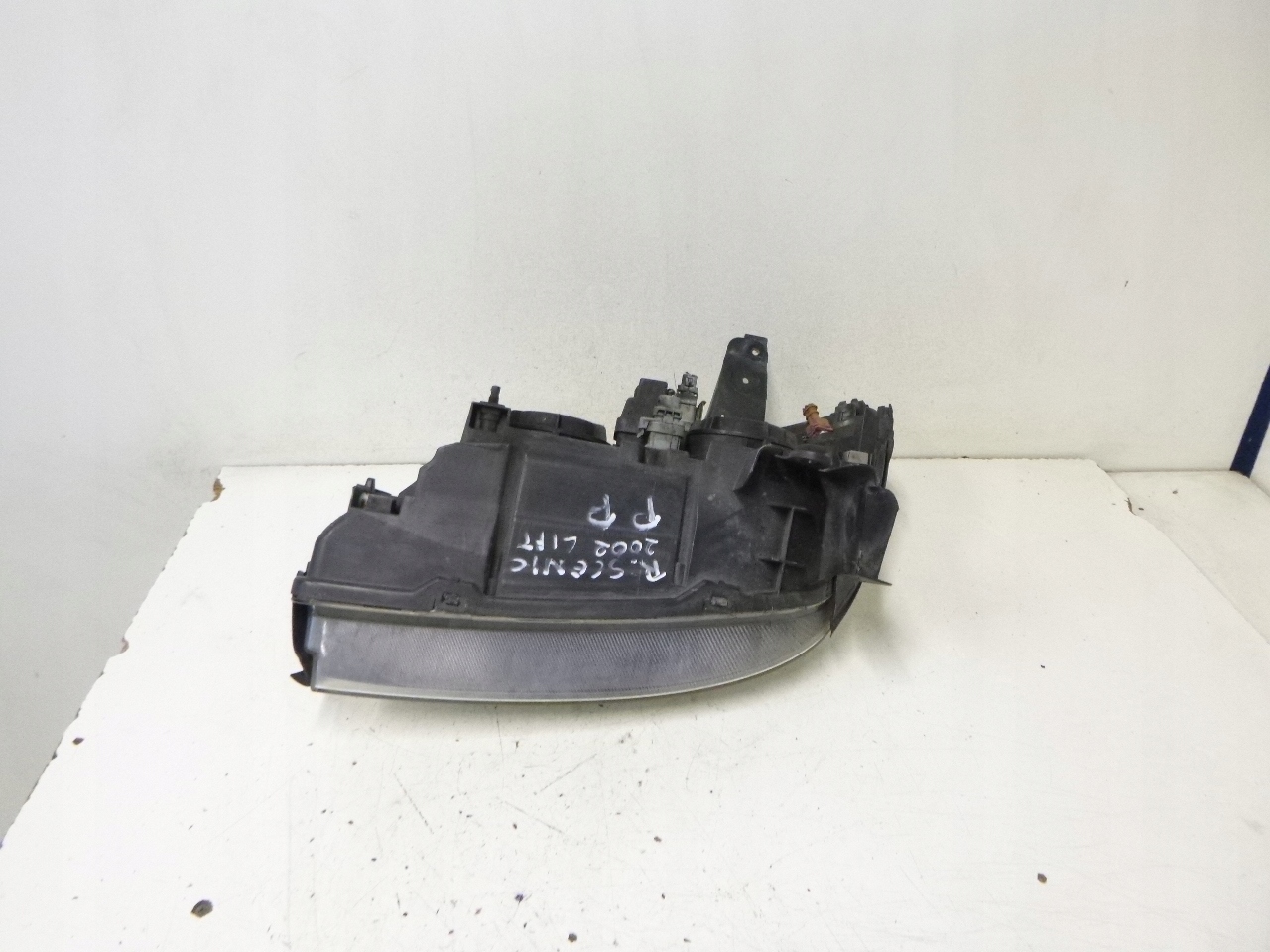 light front Renault Scenic lift 2002r. VALEO