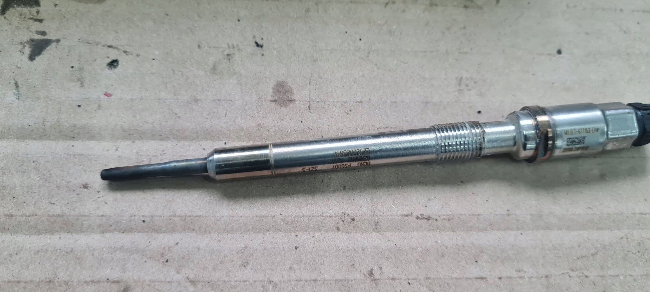 A4 B9 8W glühkerze 2.0 TDI E2520028814 A5 8W Q5 80A A6