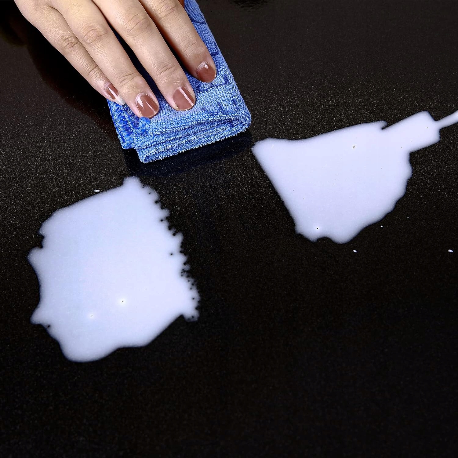 SAMOPRZYLEPNA OKLEINA NAKLEJKA DO MEBLI CZARNA Z BROKATEM WYSOKI POŁYSK Marka bez marki