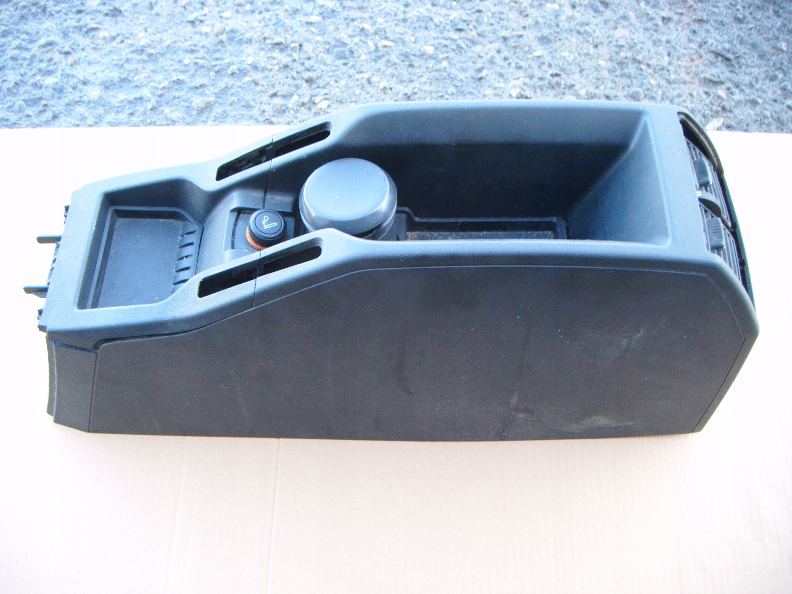 05- - OPEL ZAFIRA B 05-ЦЕНТРАЛЬНЫЙ ТУННЕЛЬ