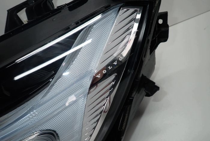 VOLVO XC60 II FULL LED LIFT 21- reflektor left light left 32337378