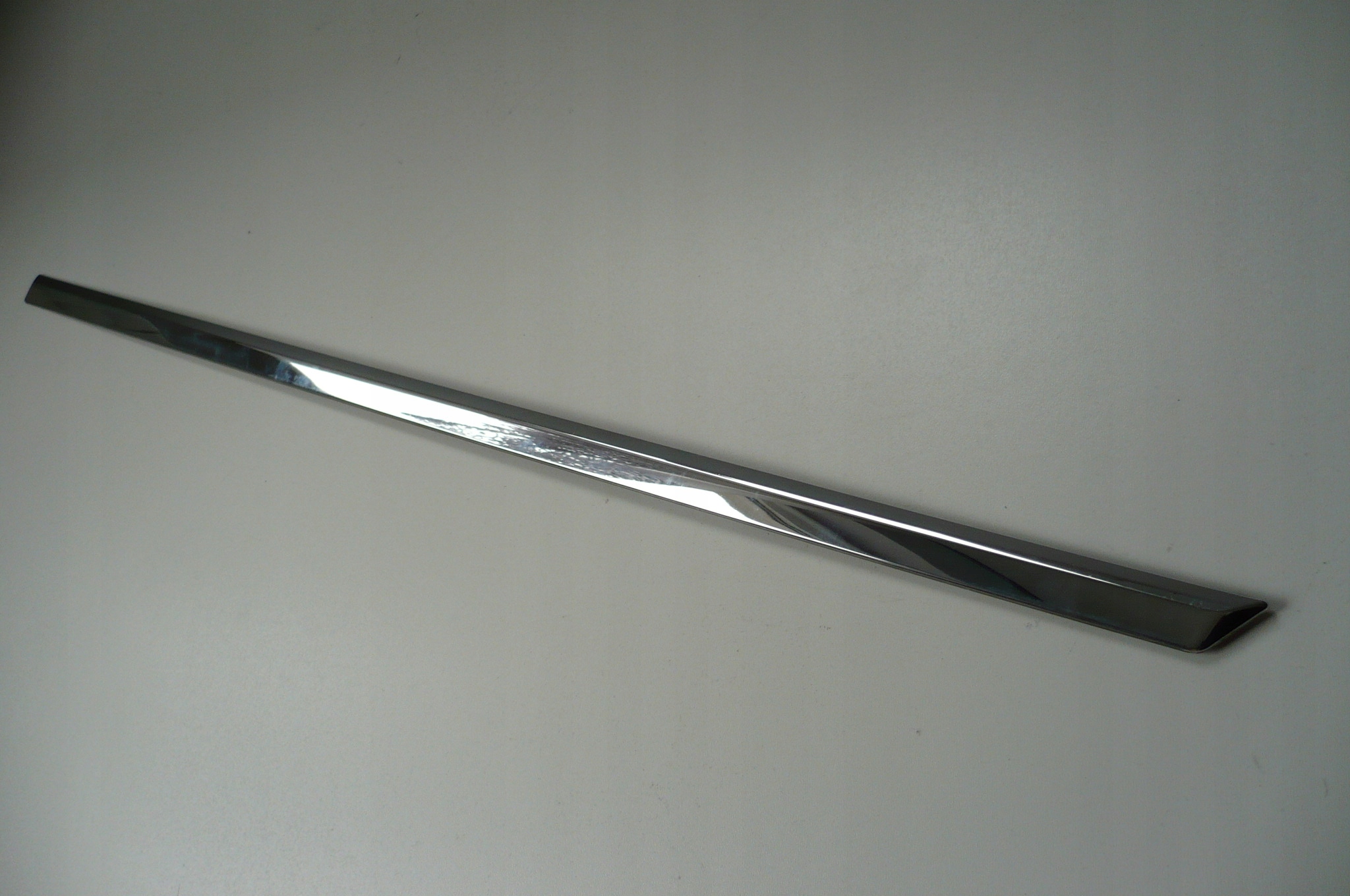 VW PASSAT B6 05- moulding CHROM door left rear part central DEKOR original