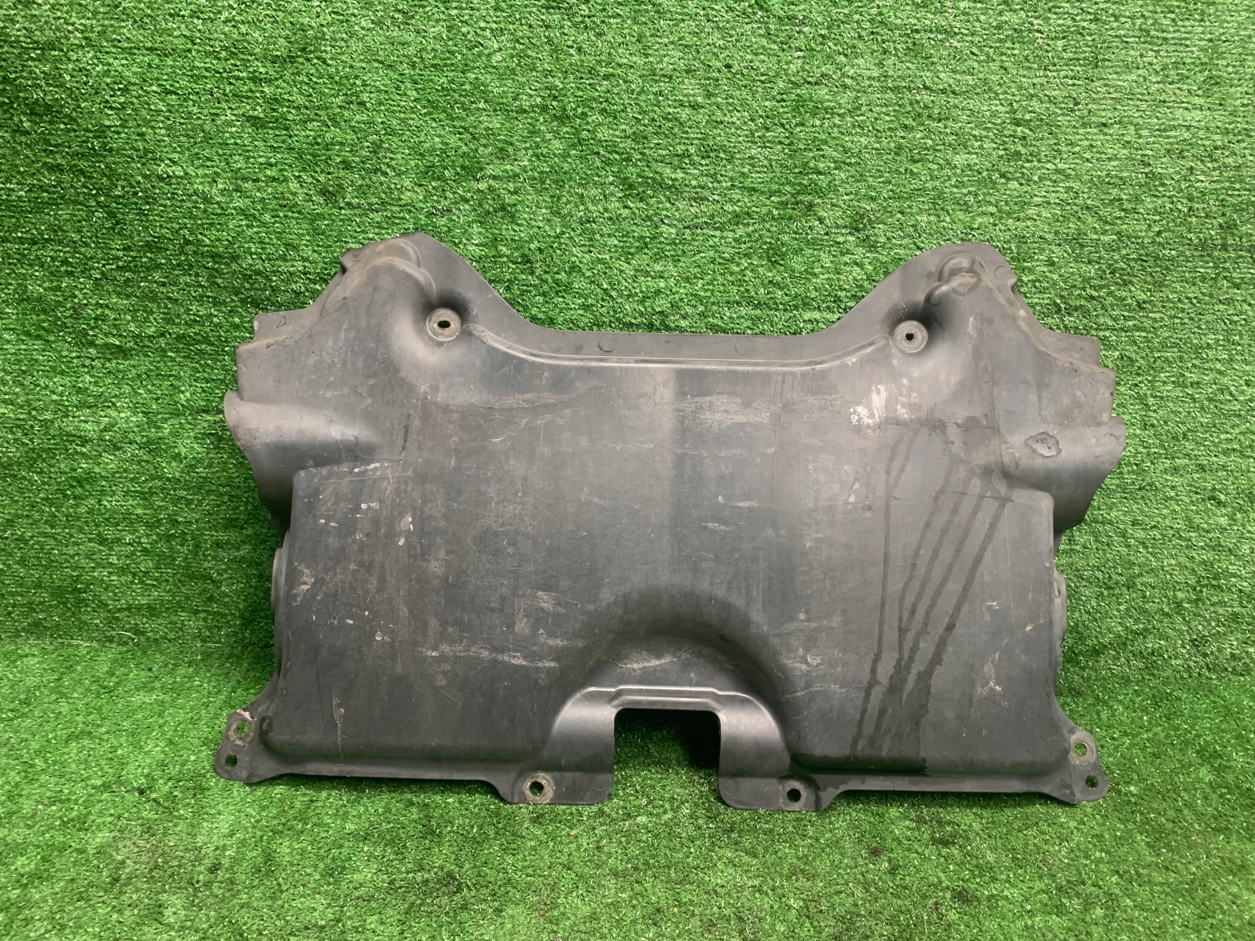 Mercedes W204 lower motor cover A2045202623