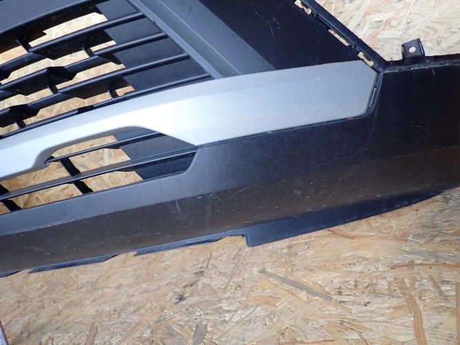 OPEL CRSSLAND X LIFT 22- front bumper front grid central