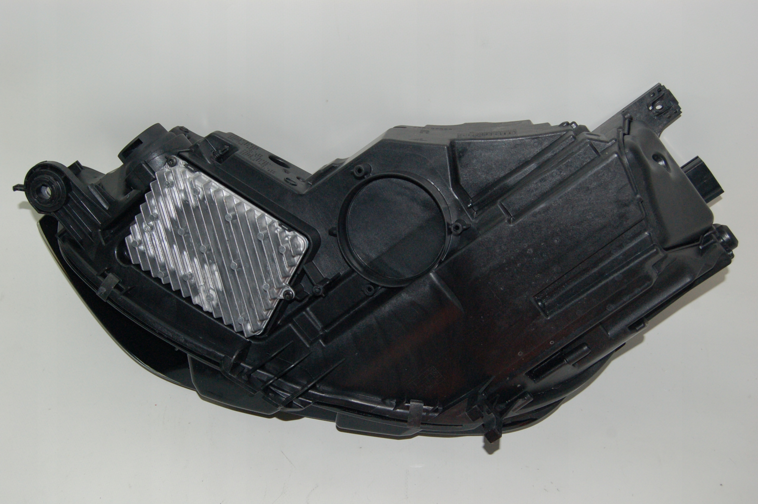 Reflektor lampa MATRIX Audi RS4 8W0941036K UK Strona zabudowy prawa