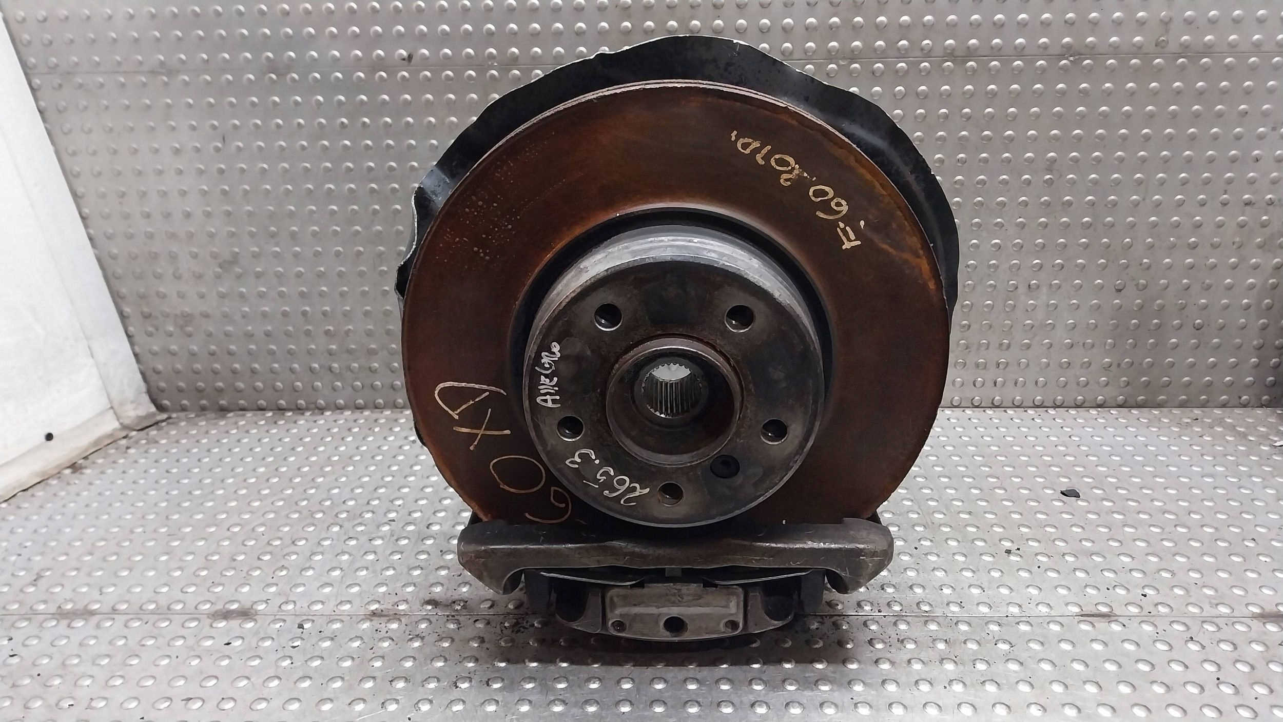 otoč čepu třmen levý předek KPL 6768315 BMW E60 E61 XDRIVE