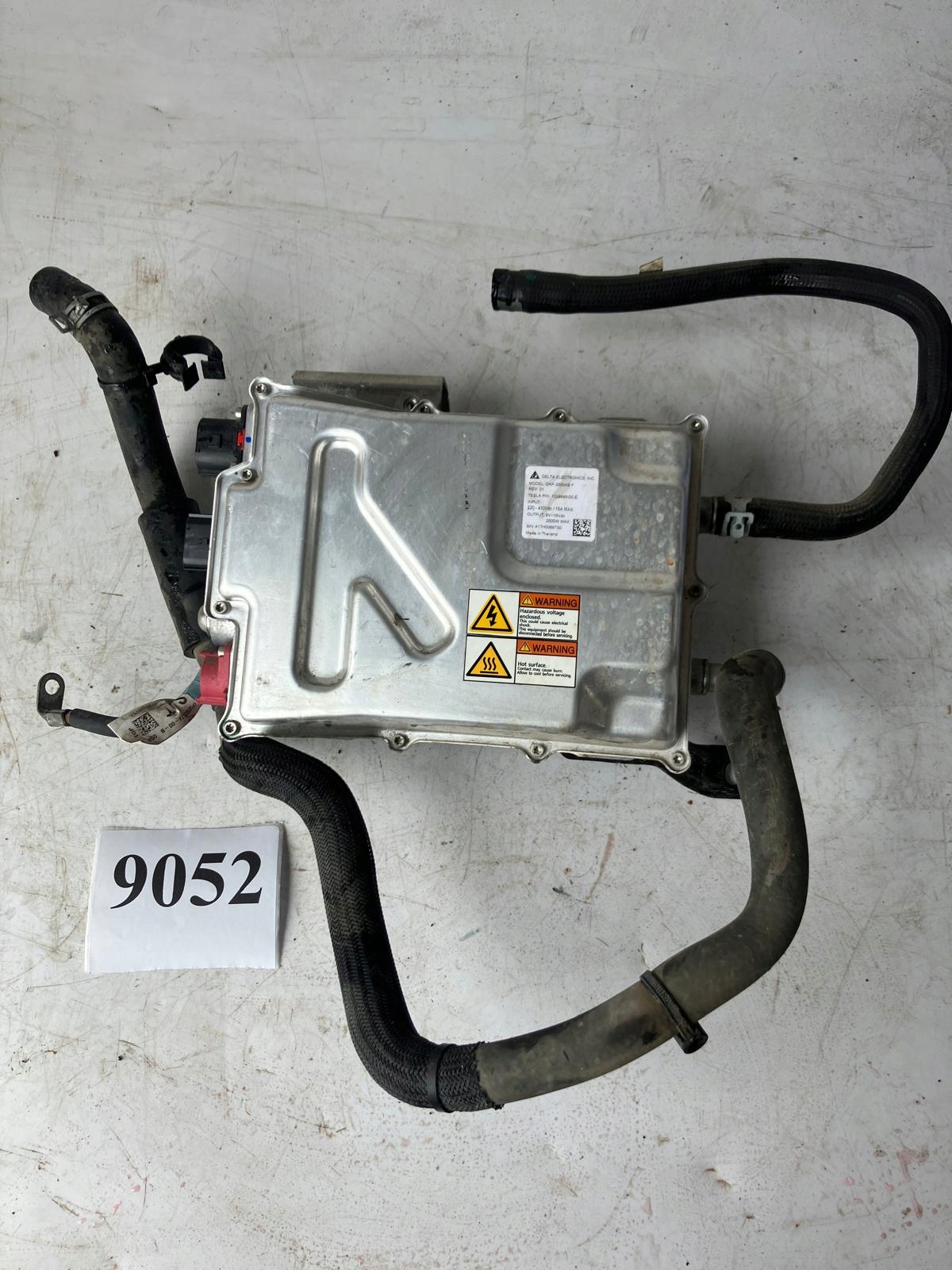 Centralina di tensione TESLA MODEL S LIFT 1028665-00-E