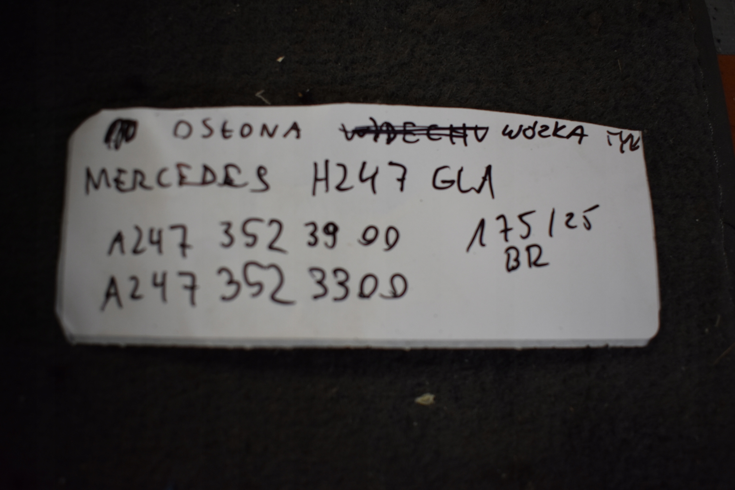 IDEALNA fedél WOZKA far hátso MERCEDES GLA H247 1
