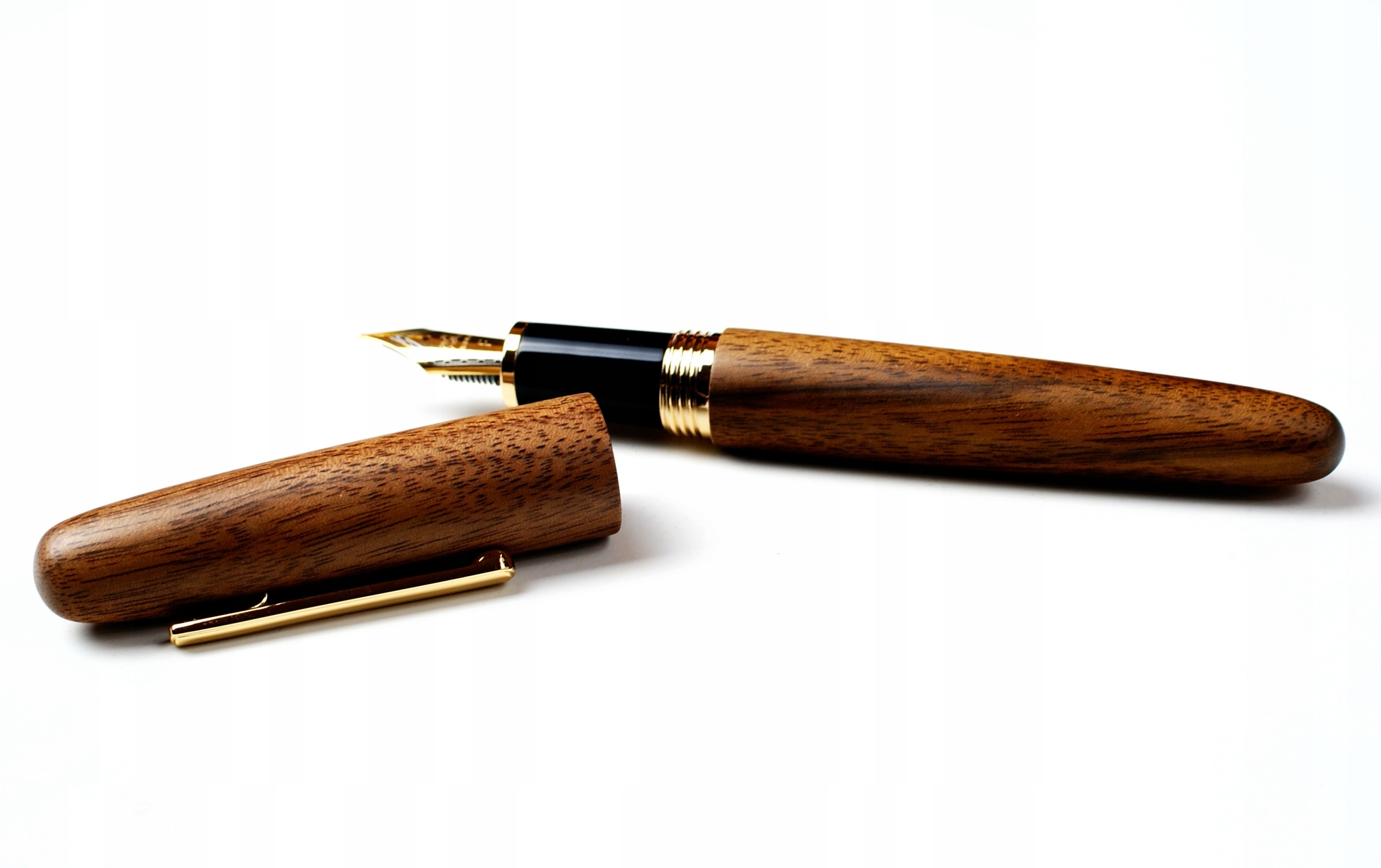 Pióro Jinhao 9056 Drewno Naturalne Orzech Włoski Stalówka F Tłoczek