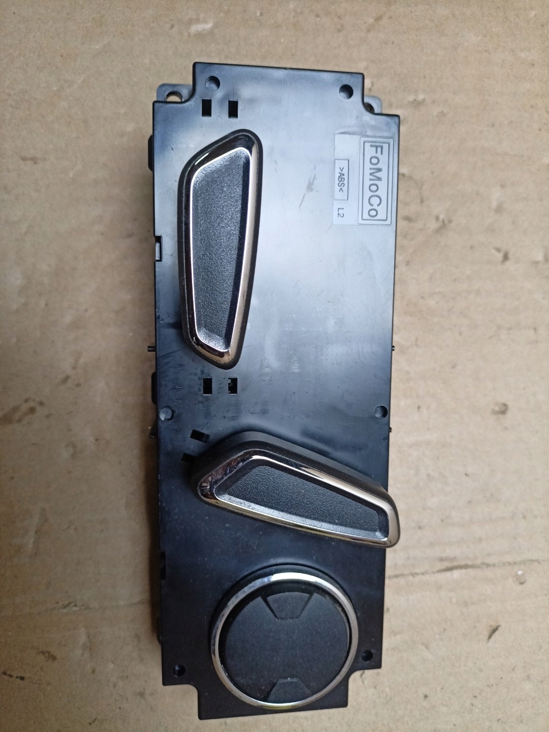 control unit seat left side Ford Fusion USA 2 2013 DG9T-14B709