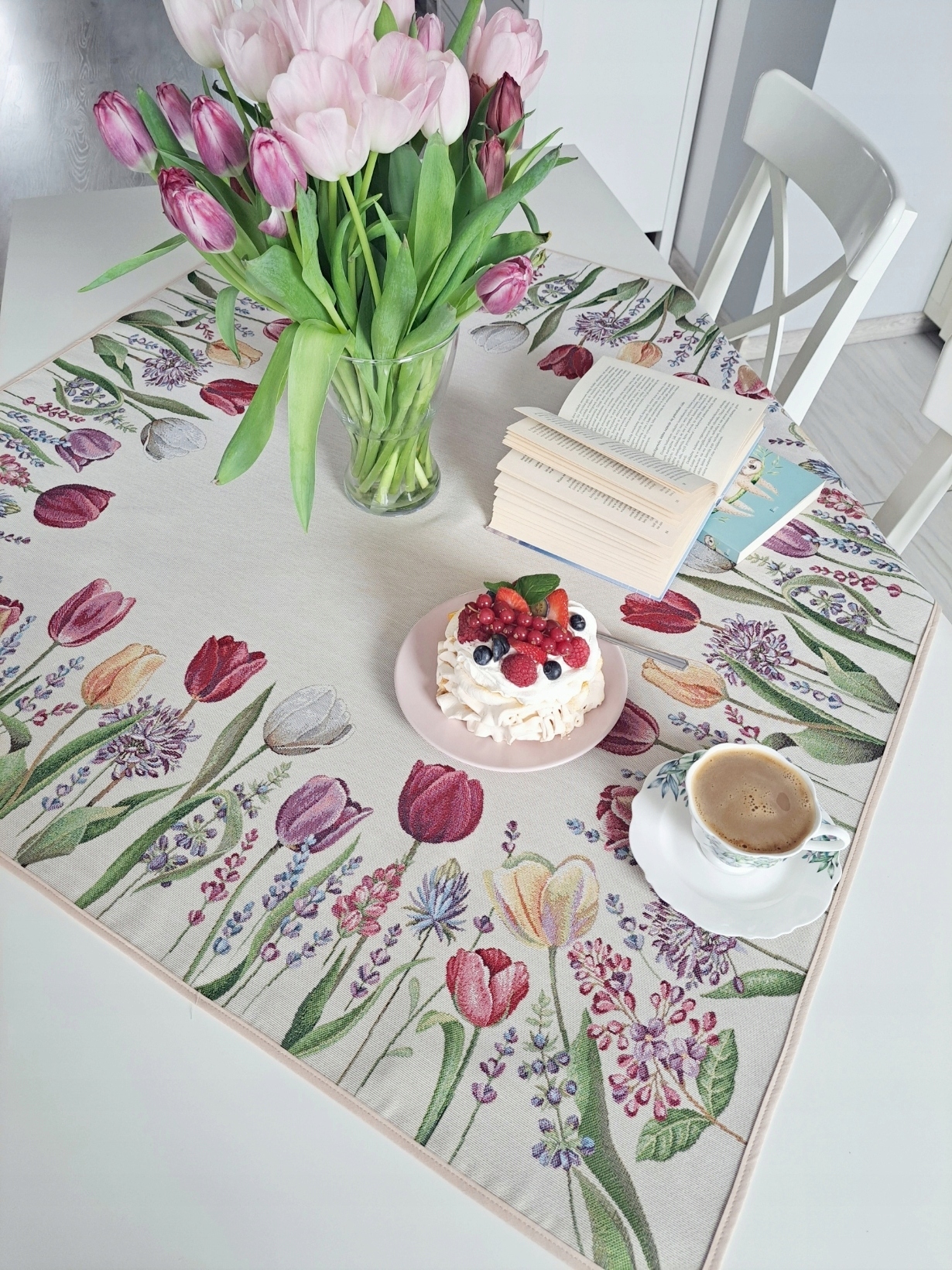 Ubrus 100x100 cm 1187NA Tulipes