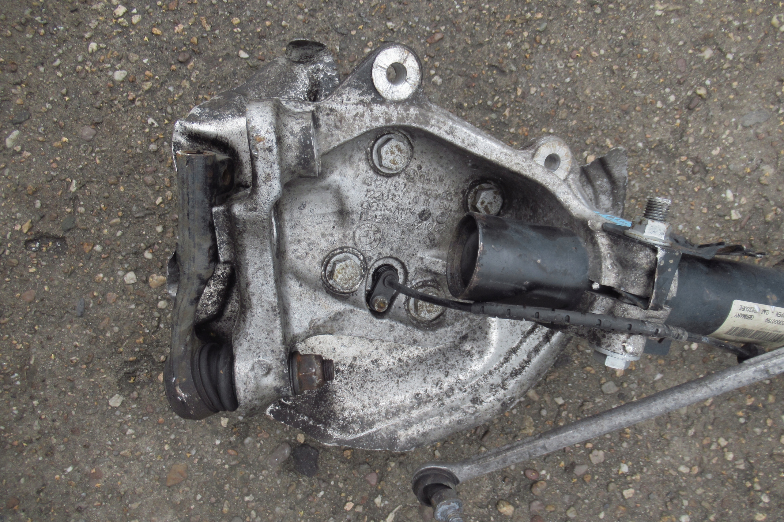BMW E87 2.0 D mcpherson left front 6768915