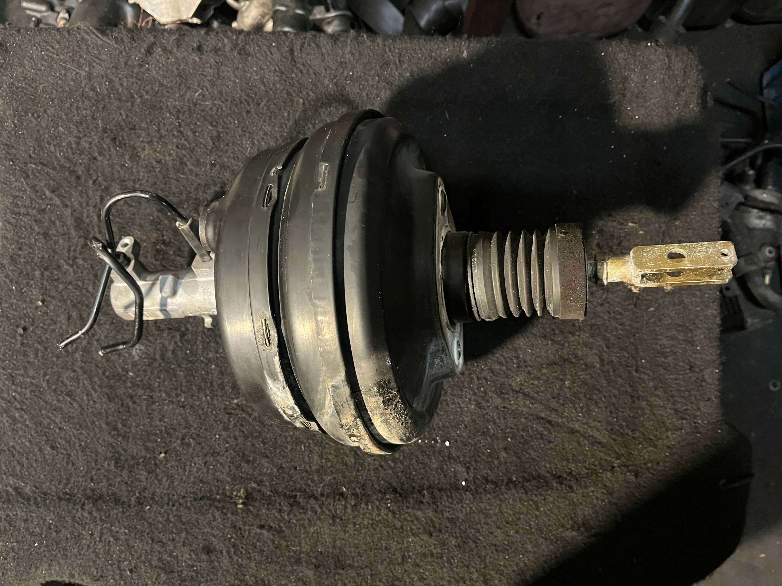 Audi A8 D2 лифт 3.7 V8 сервопривод главный цилиндр