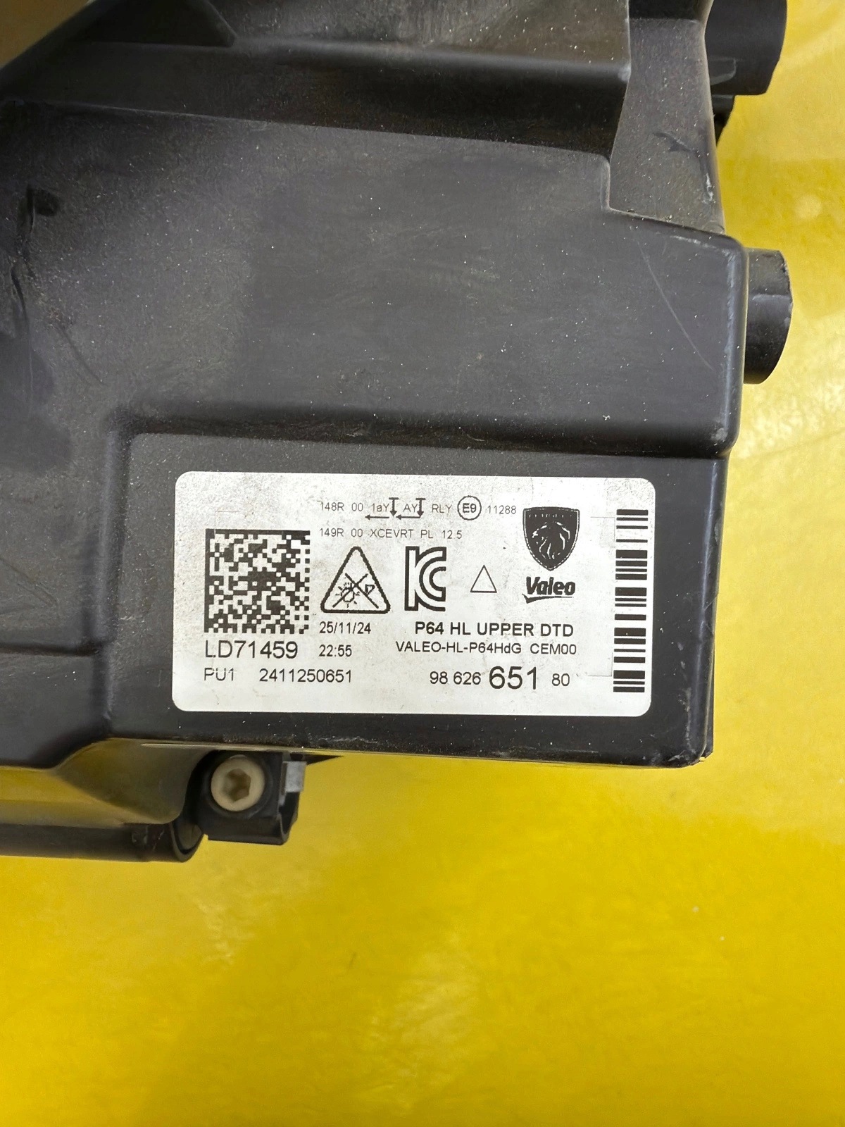 light right front Peugeot 5008 III Full Led 9862665180 2023