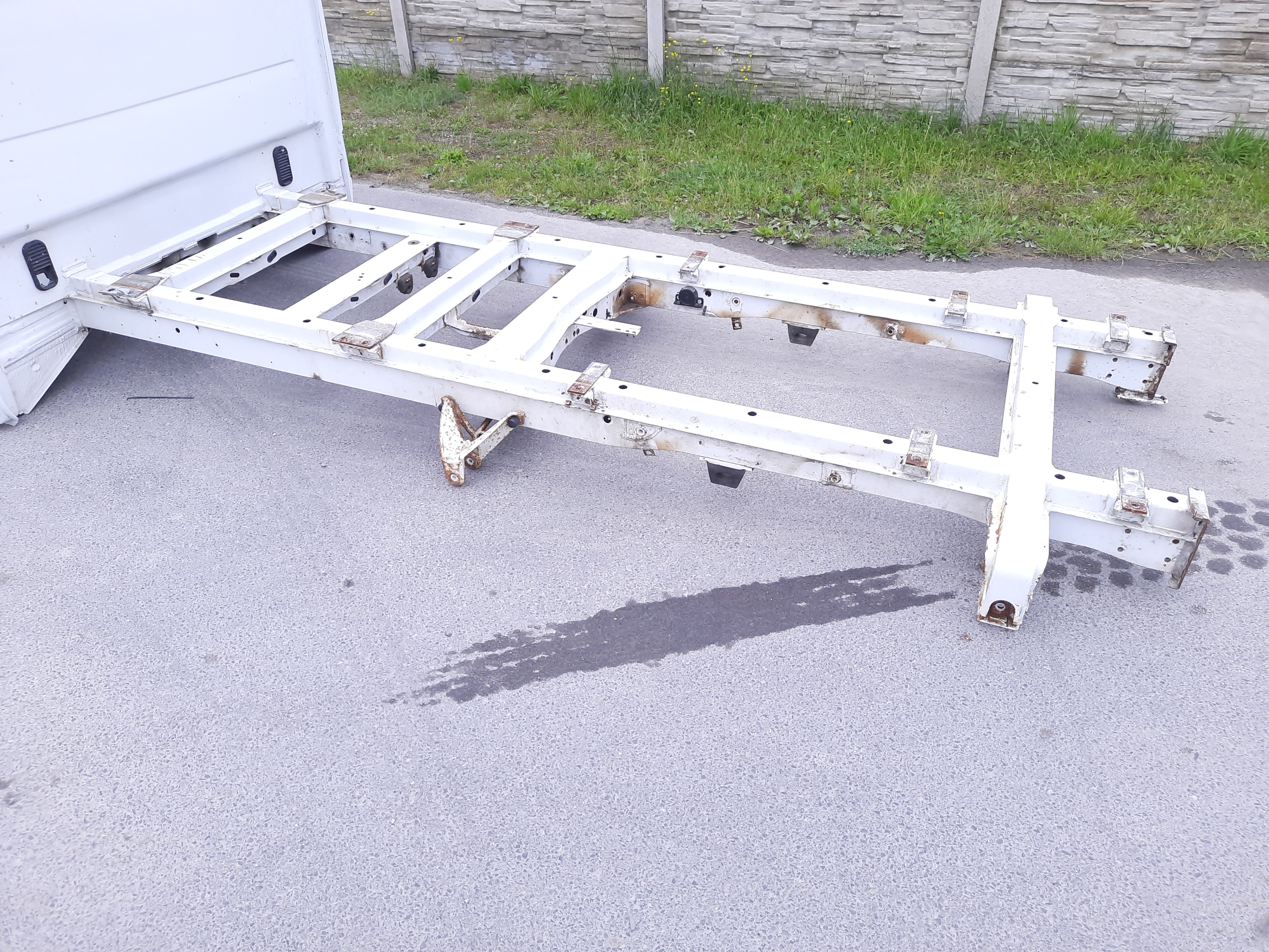 Mercedes SPRINTER W907 RAMA Typ samochodu Samochody osobowe