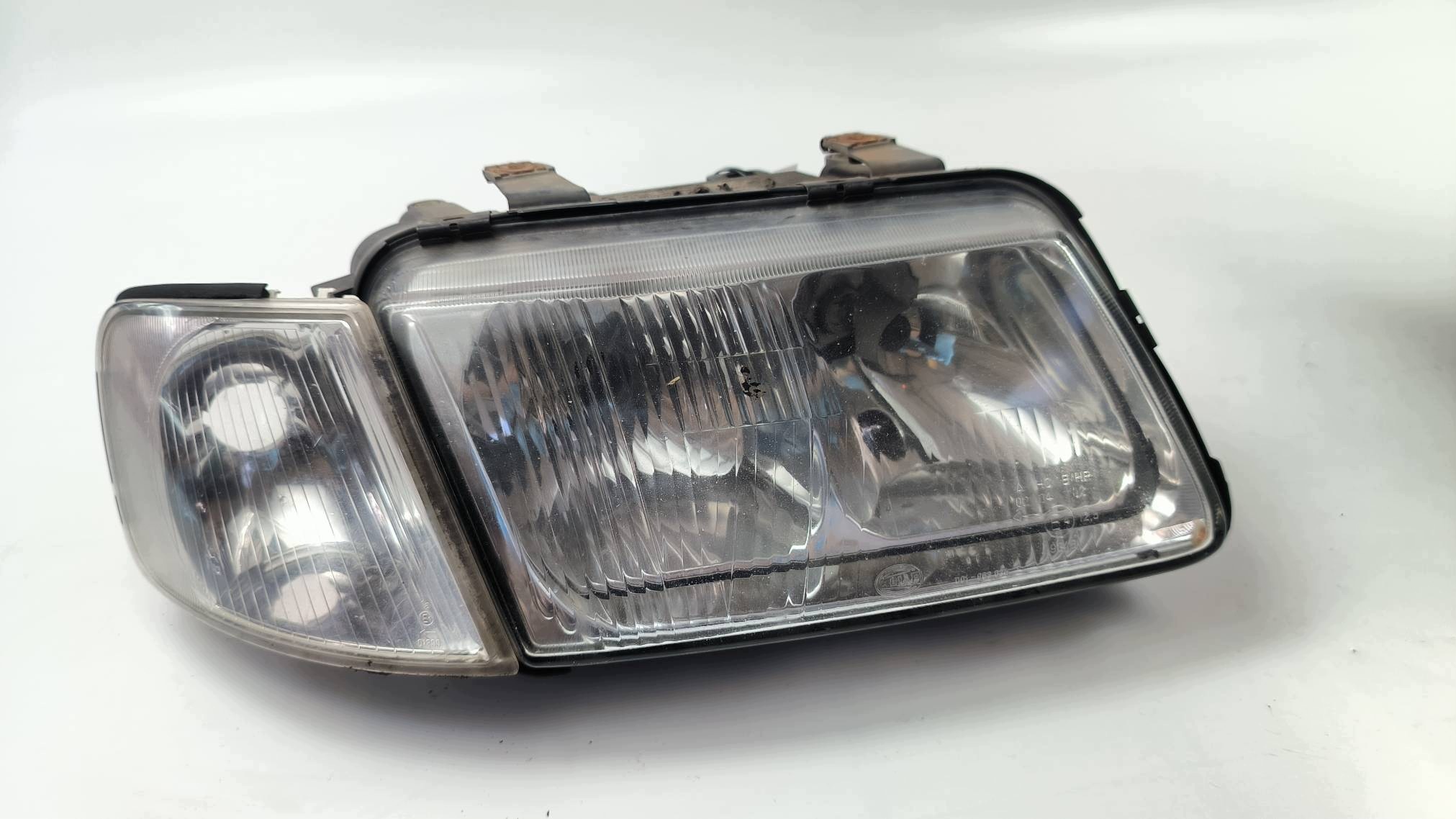 light right front EU AUDI A3 8L