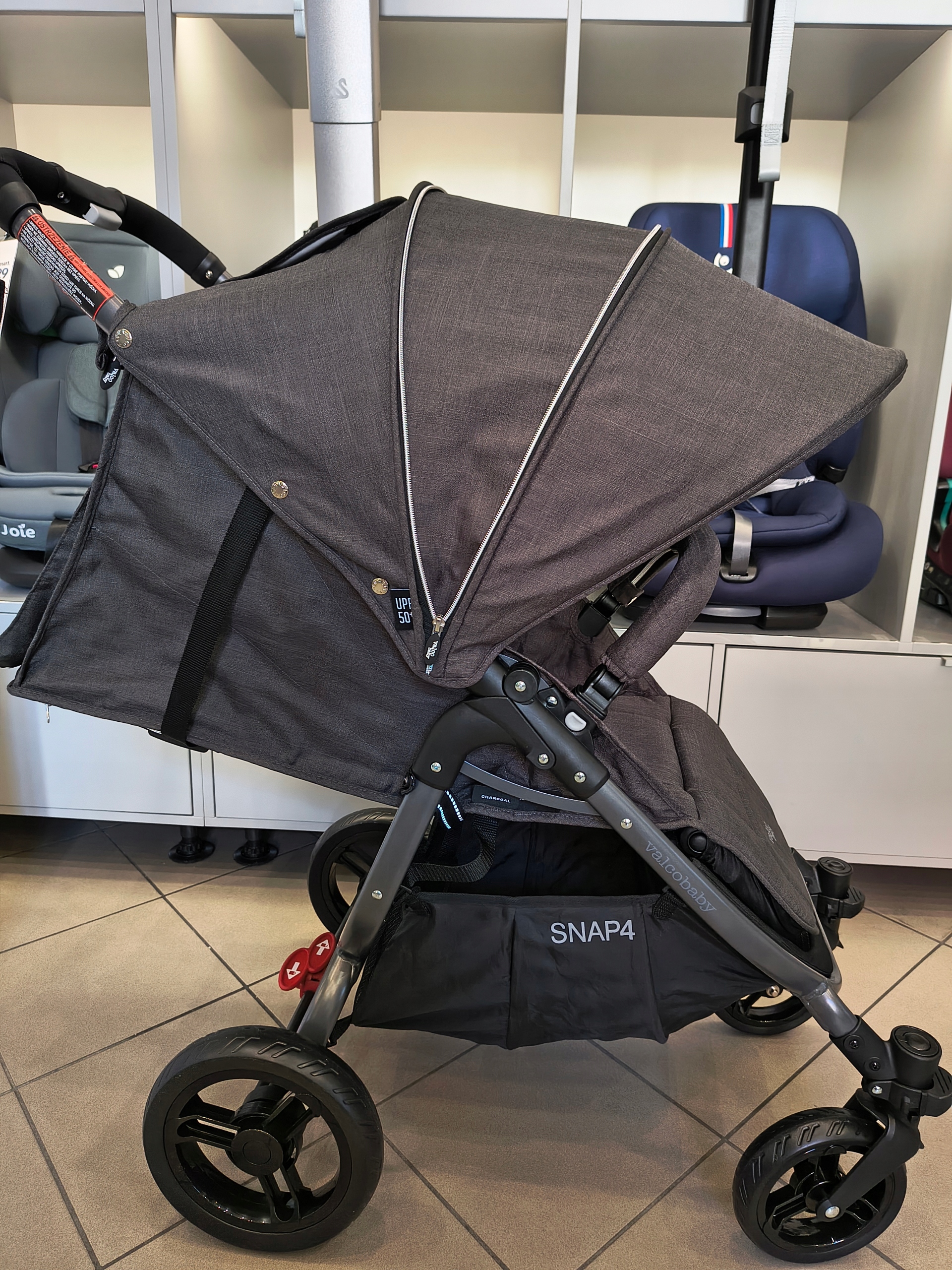Valco Wózek SNAP 4 tailor made charcoal + przykrycie Kod producenta N9631