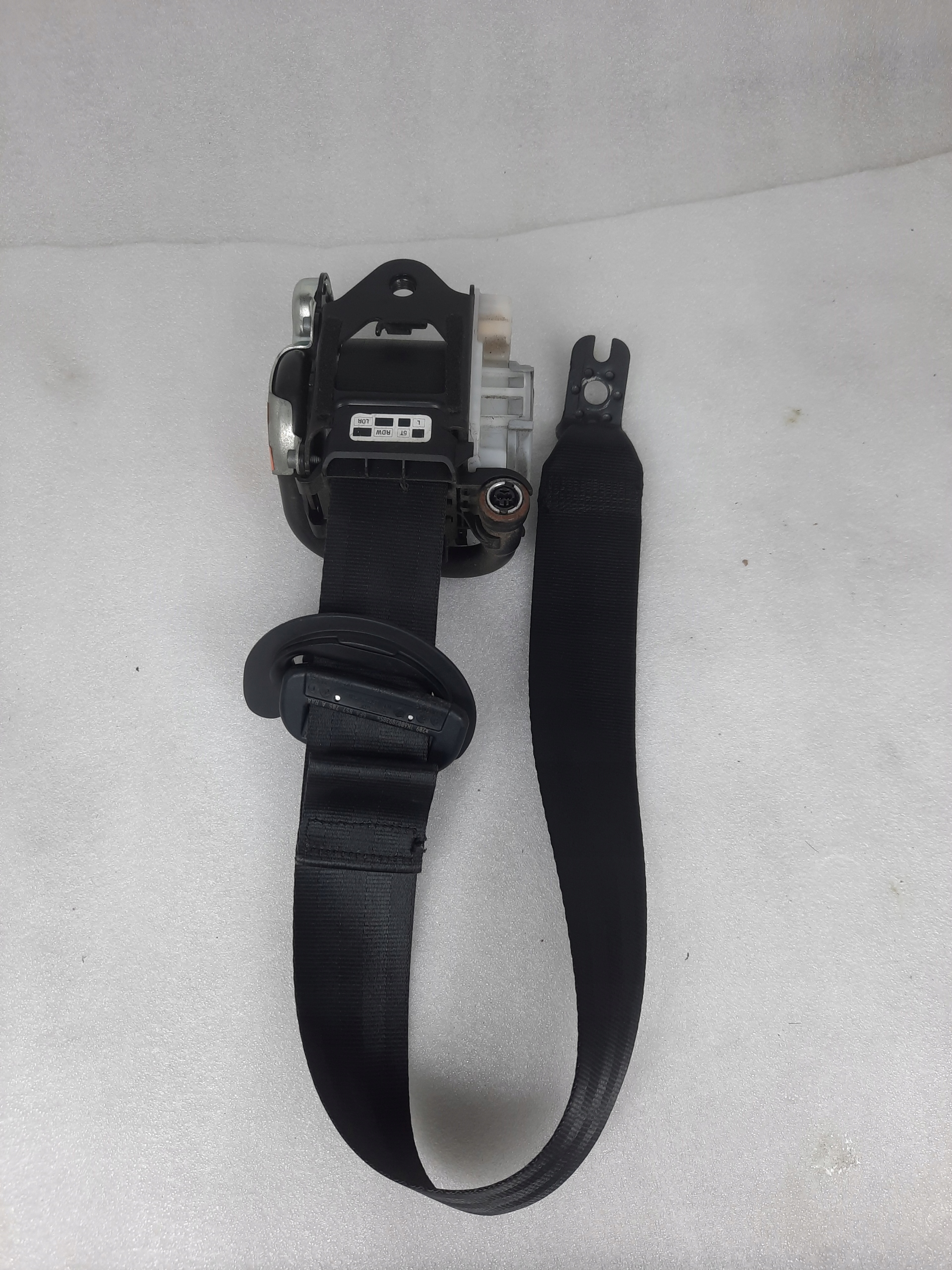 5F4857705A - РЕМІНЬ БЕЗПЕКИ ЛІВИЙ ПЕРЕДНІЙ SEAT LEON III 5D