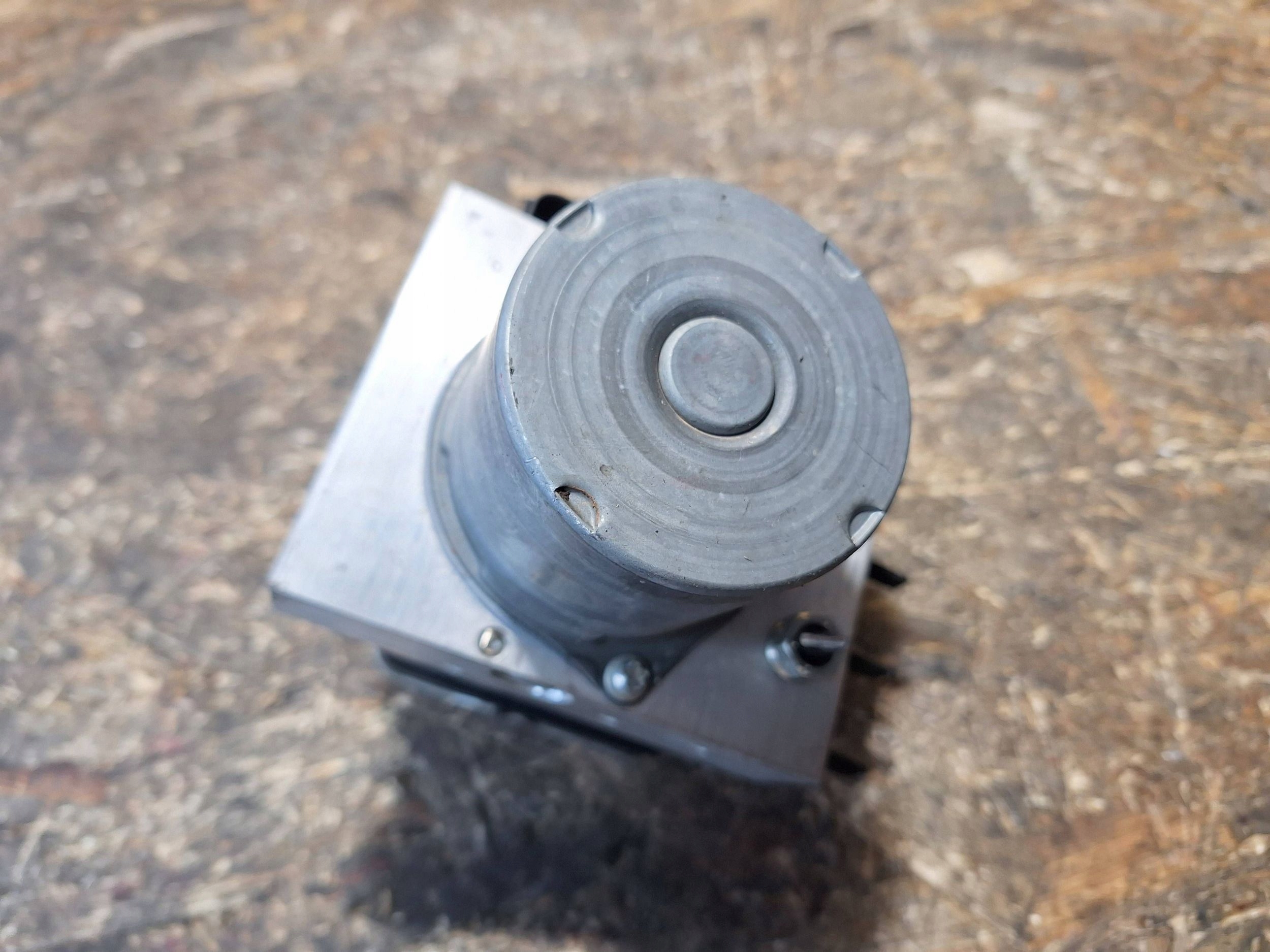 pump control unit ABS 44540-K0140 0265291674 TOYOTA YARIS IV
