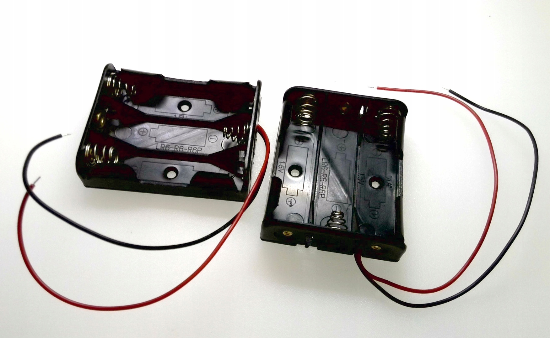 |STcs| BH3XR6WK koszyk na baterie 3xAA (3xR6)