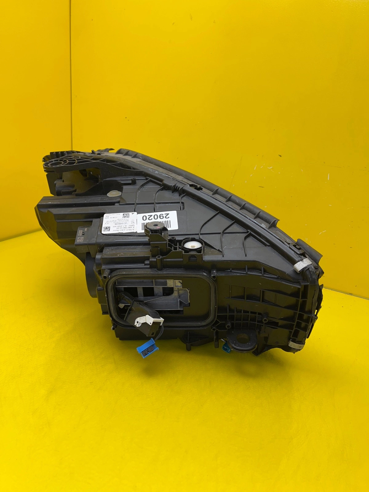 light left Mercedes C-Klasa W206 A2069065304 Digital Light