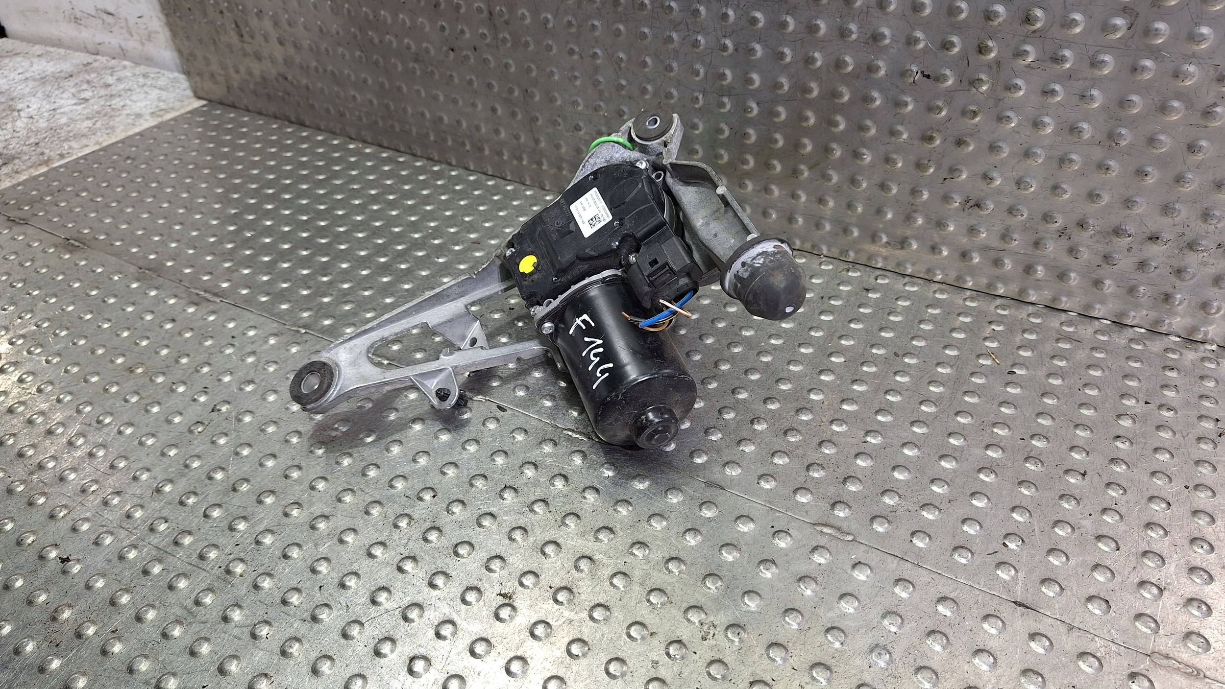 mini motor of wipers left front AV11-17504-AE FORD B-MAX