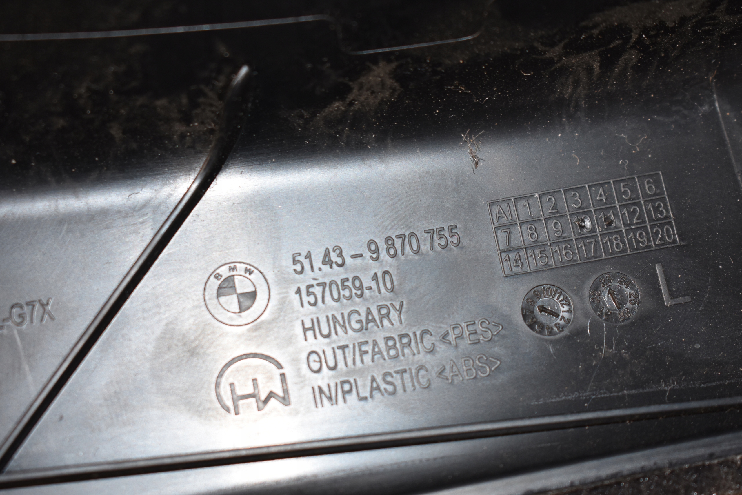 IDEALNA cover SLUPKA B moulding threshold left BMW G70 1