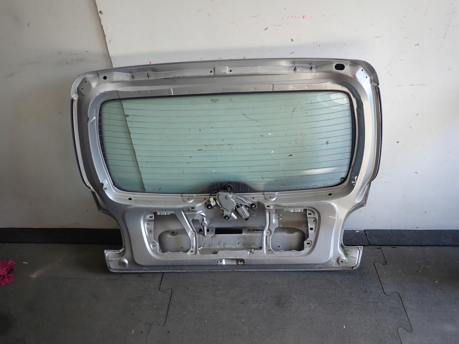 trunk door PEUGEOT 206
