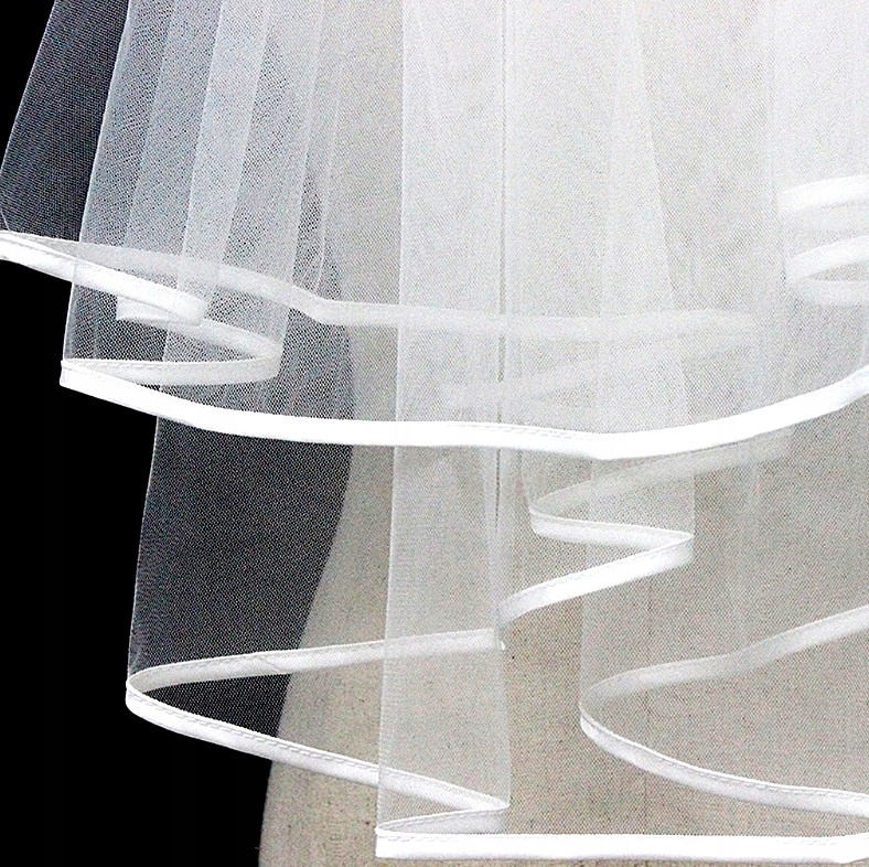 WELON ŚLUBNY BIAŁY PODWÓJNY 80 CM Z LAMÓWKA W4 Cechy dodatkowe obszyty lamówką