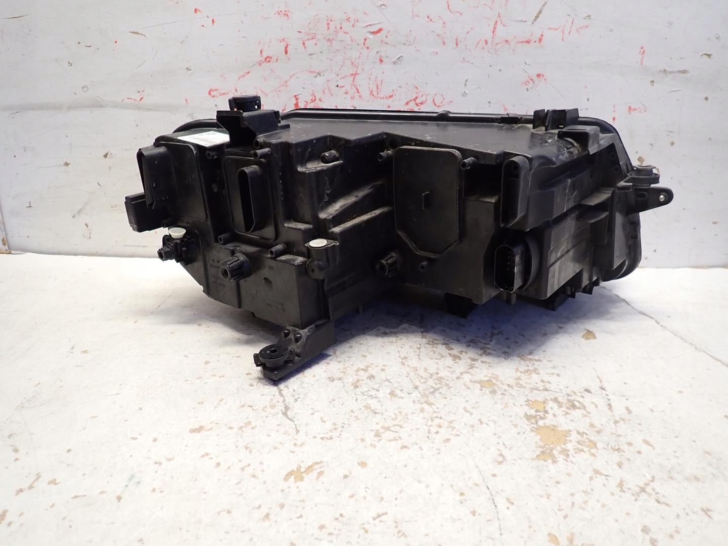 light front front left VW TIGUAN II 2015- FULL LED 5NB941035D