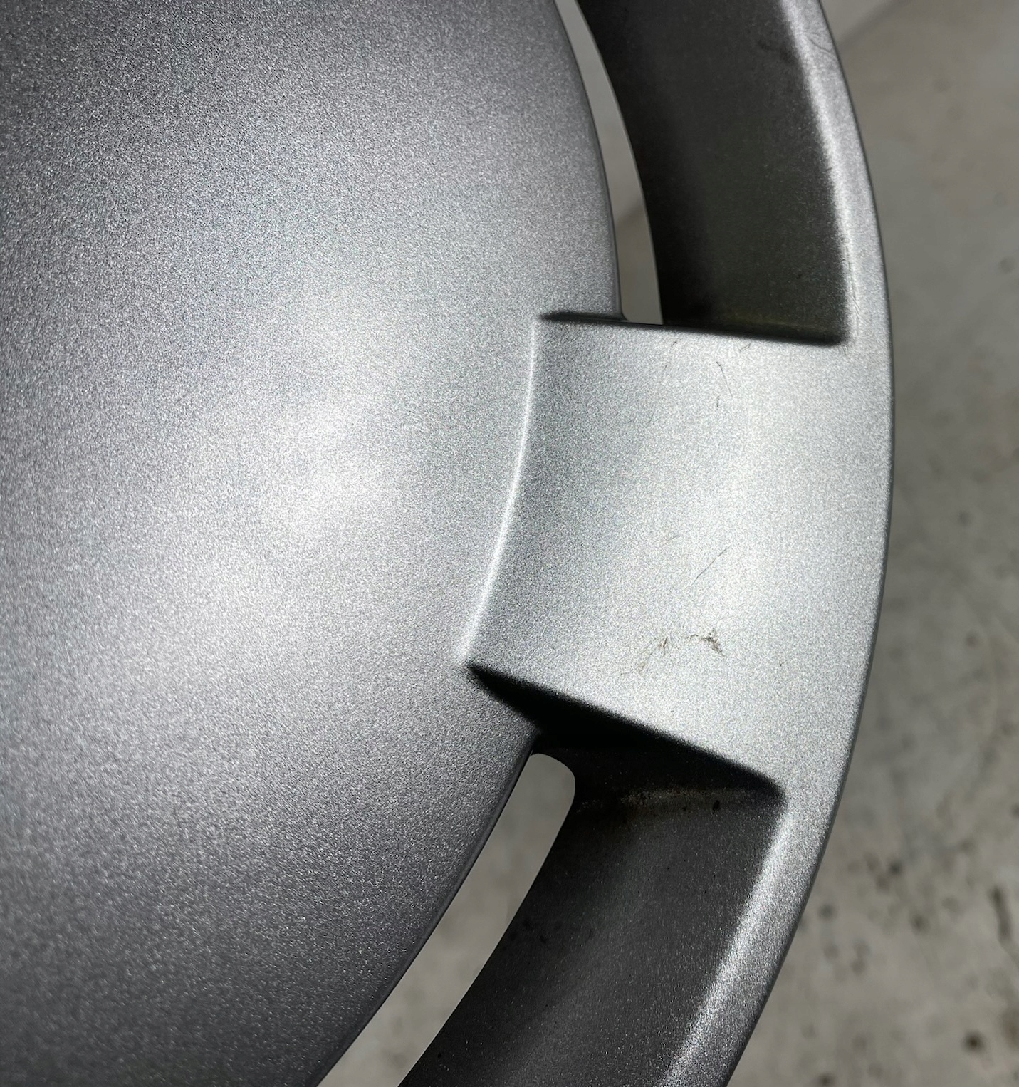 AK232 copri - 16 CALI AUDI A3 8P 8P0601147A Originale