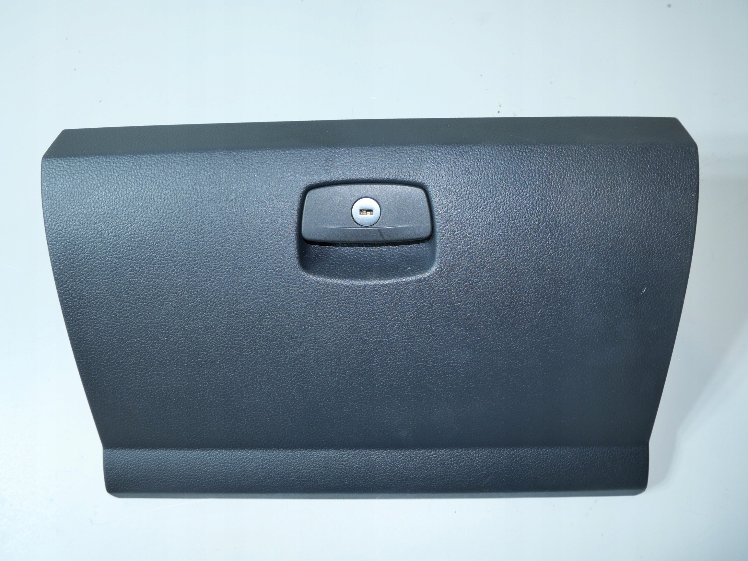 passenger compartment consoles VW AMAROK 2H 2H3 LIFT 2H0857095E