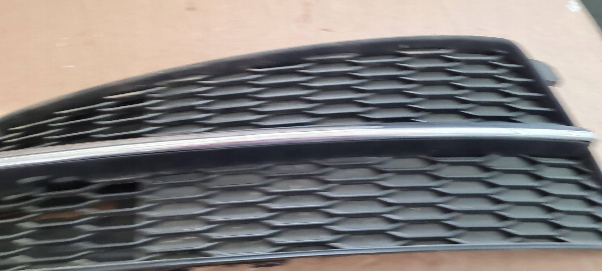A6 C7 4G LIFT grid of a bumper left left front SLINE 4G0807681AF