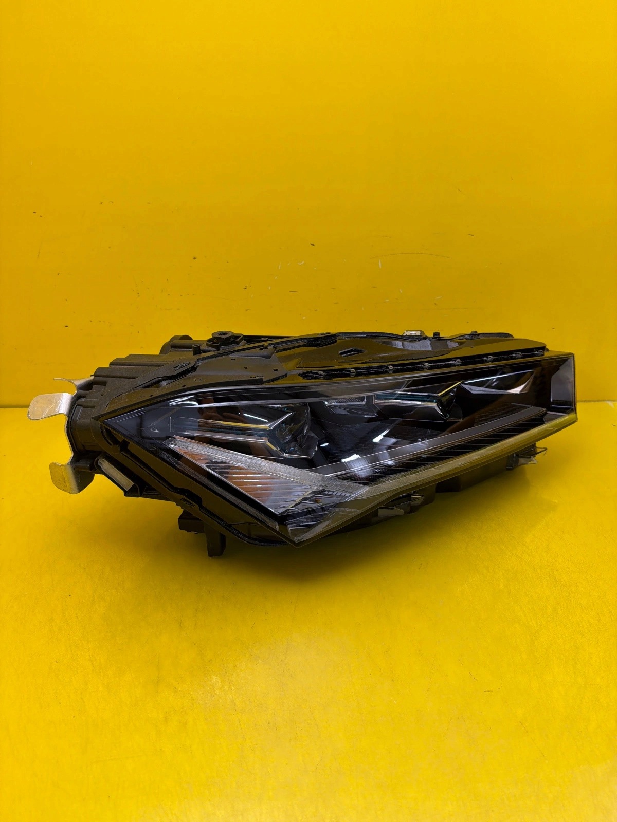 light right Skoda Superb IV 4 Full Led 3P 3P1941016A