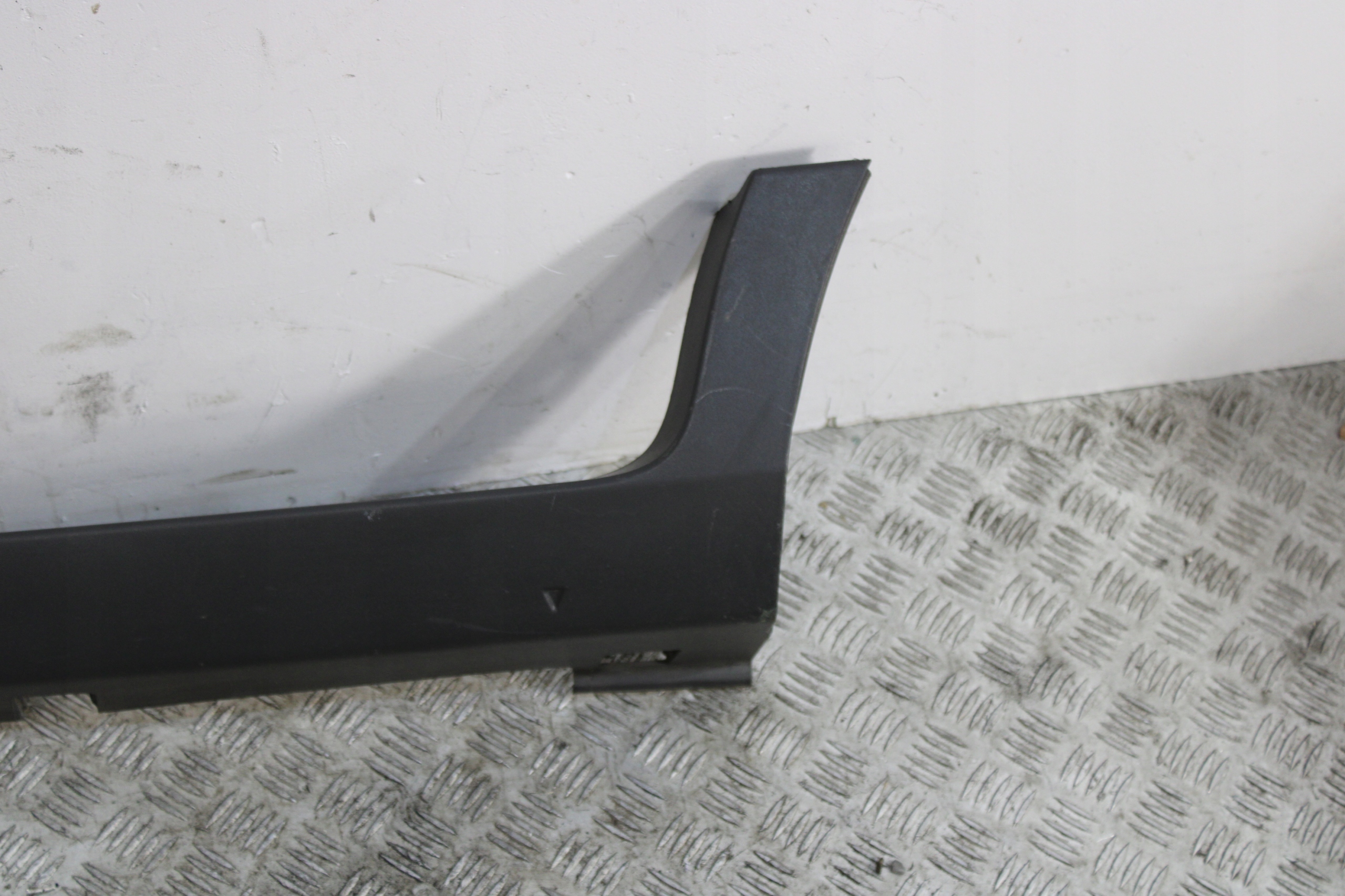 cap threshold left threshold left FORD ECOSPORT II 2 MK2 CN15-N10155-ACW