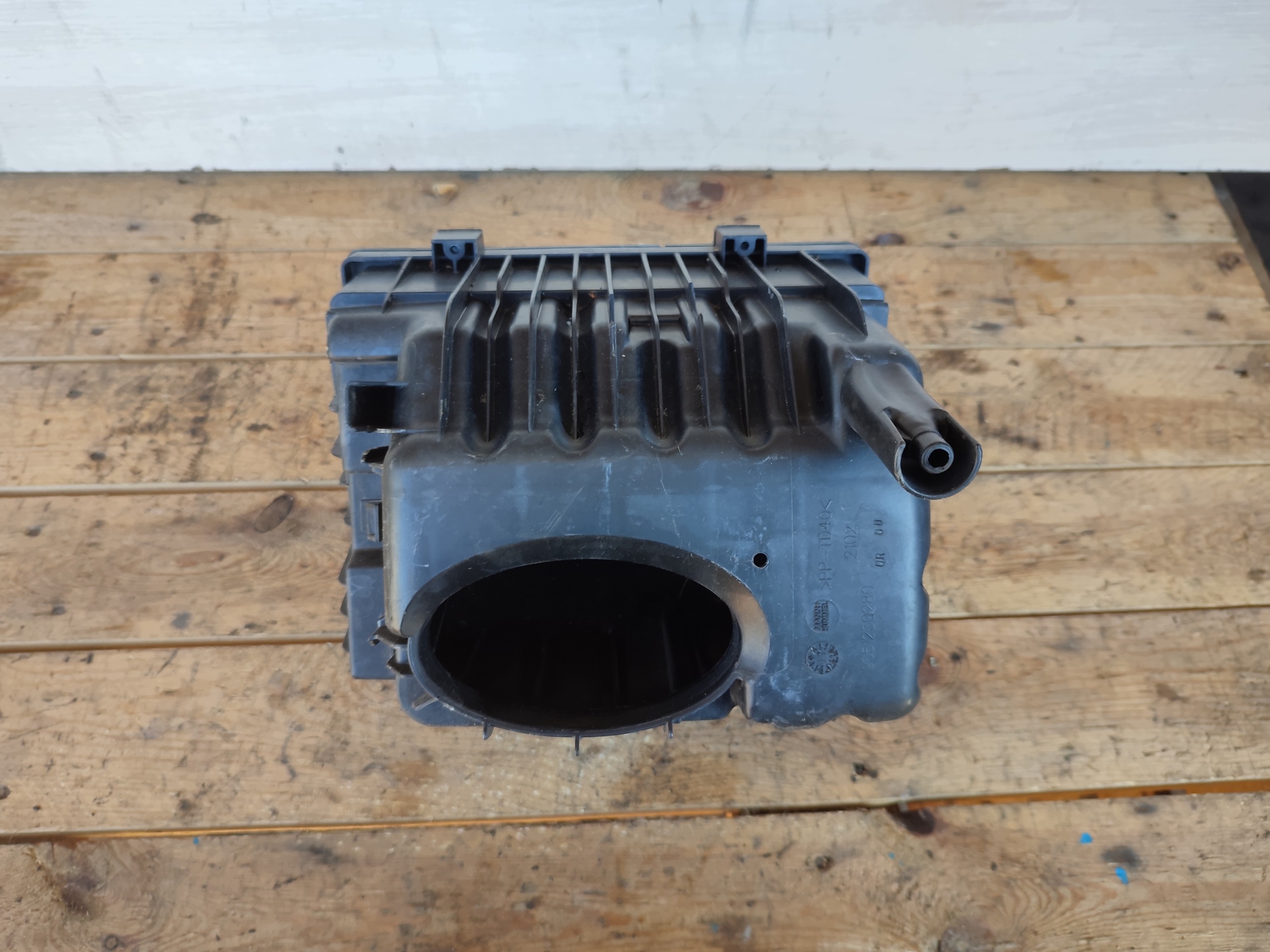 air filter housing CITROEN C4 PICASSO 9651230280