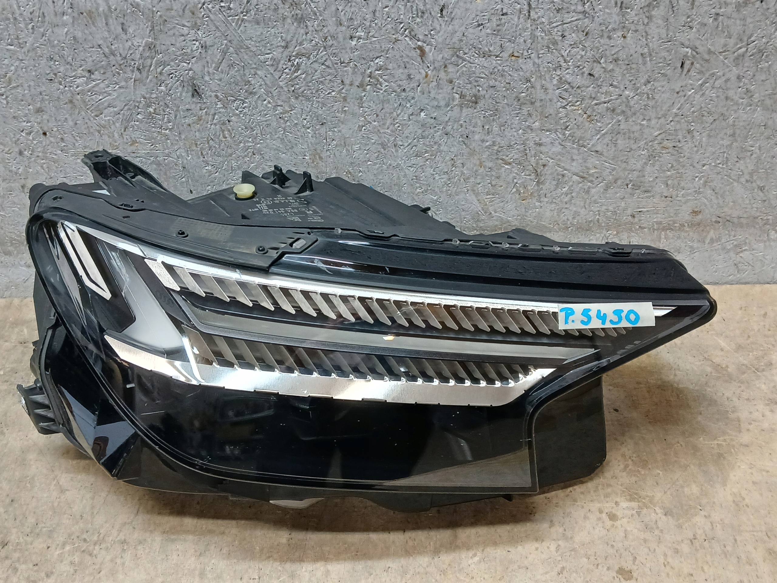 light front right AUDI Q4 E-TRON E TRON 89A FULL LED MATRIX 89A941036